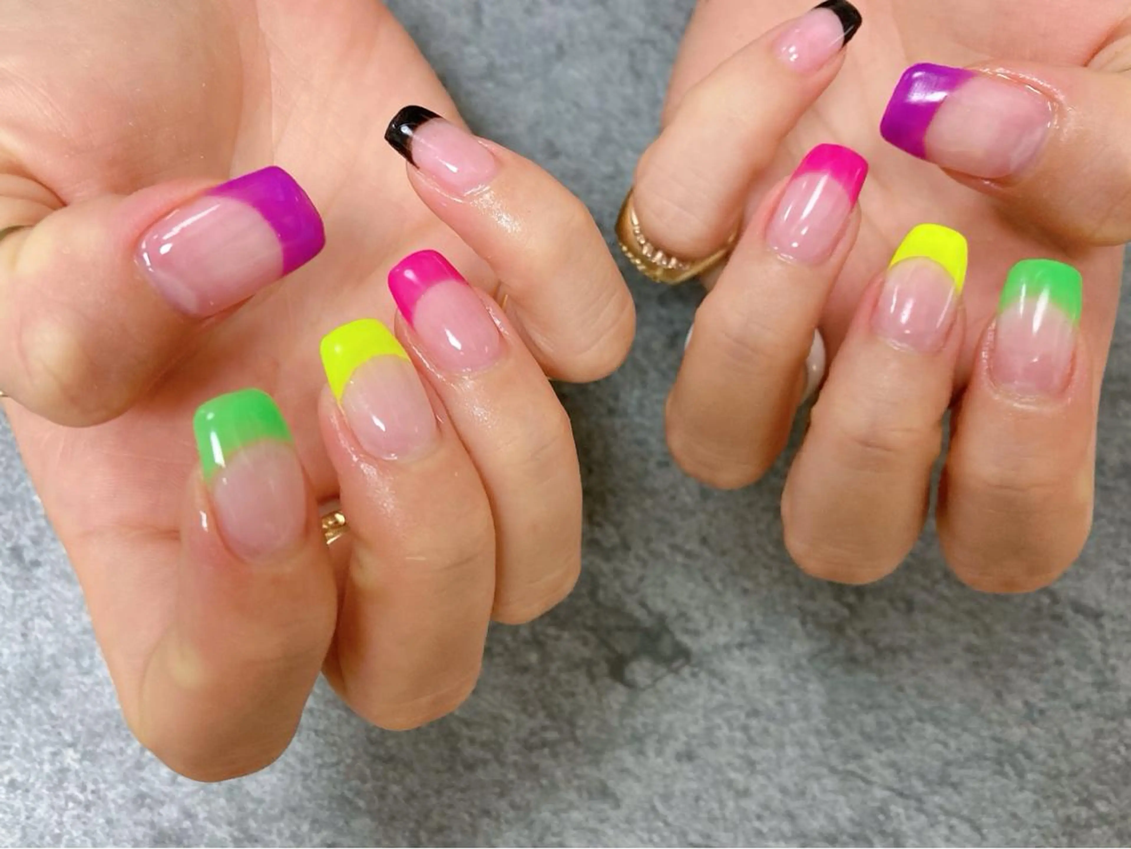 ネイル フレンチネイル Mogu nail 二子玉川のネイルデザイン