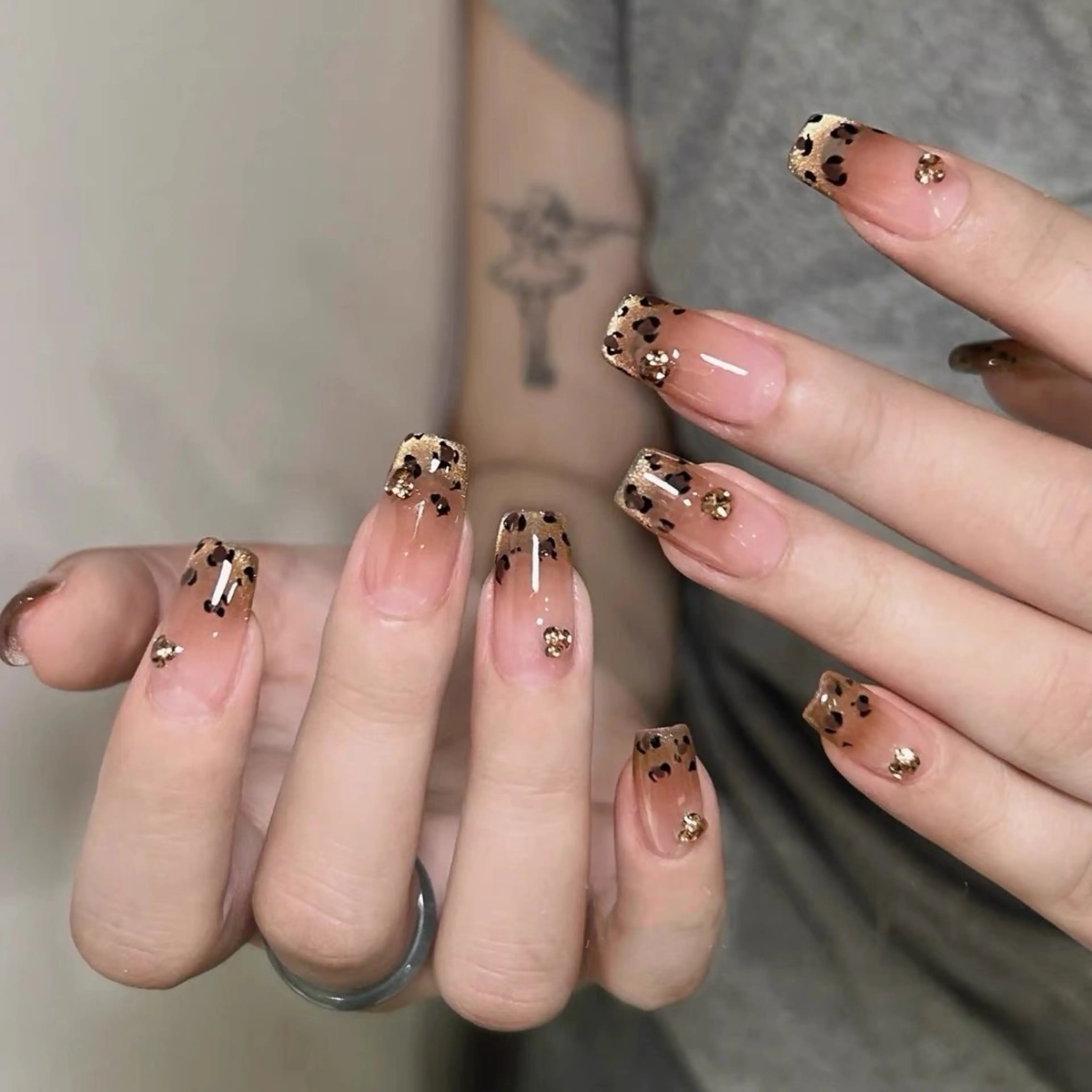 ネイル ハンドネイル ハンドケア 🍑 momo_nailのネイルデザイン