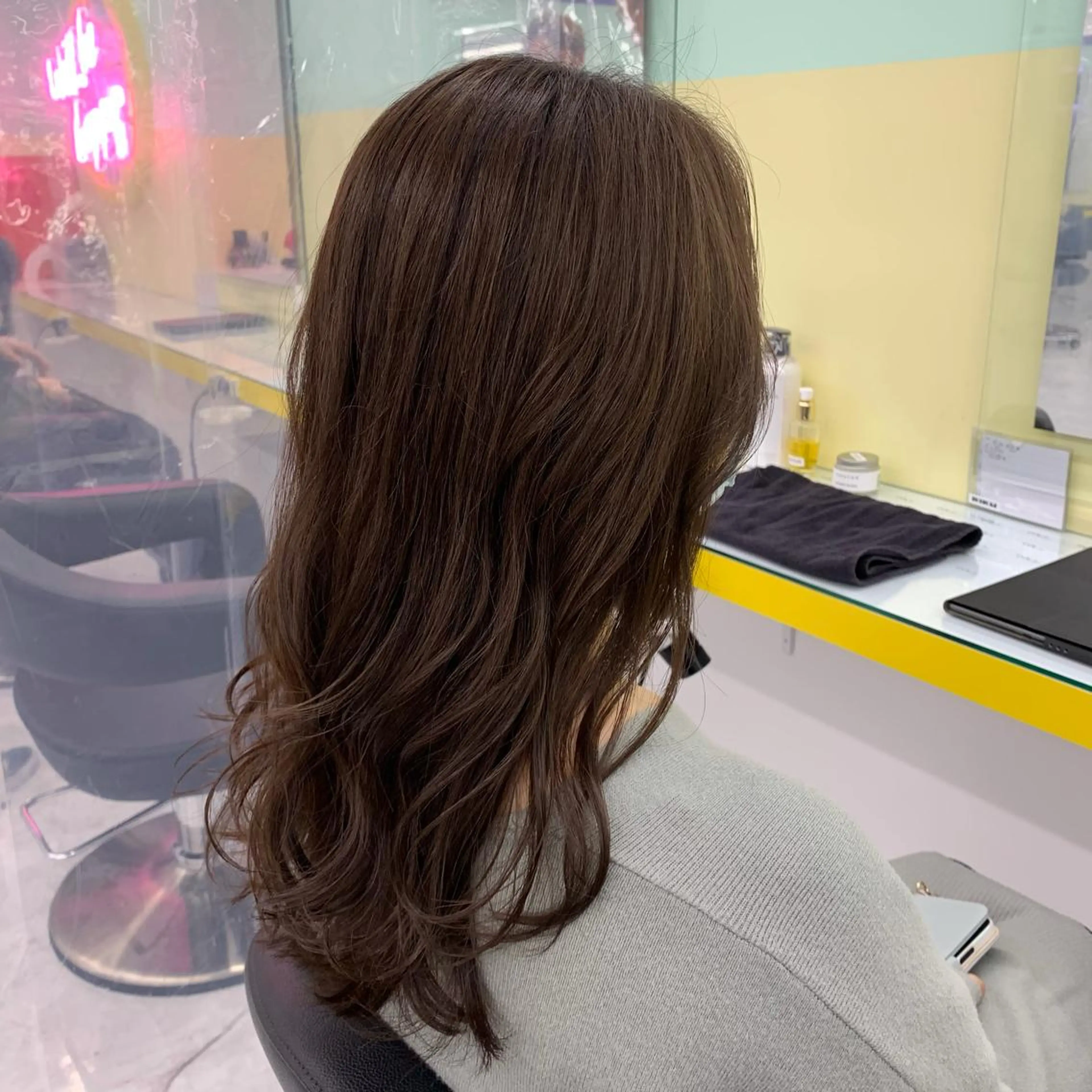 セミロング カラー パーマ カット ヘアカラー トリートメント ヘアセット ☁️縮毛矯正✖️ 透明感☁️りくのヘアスタイル