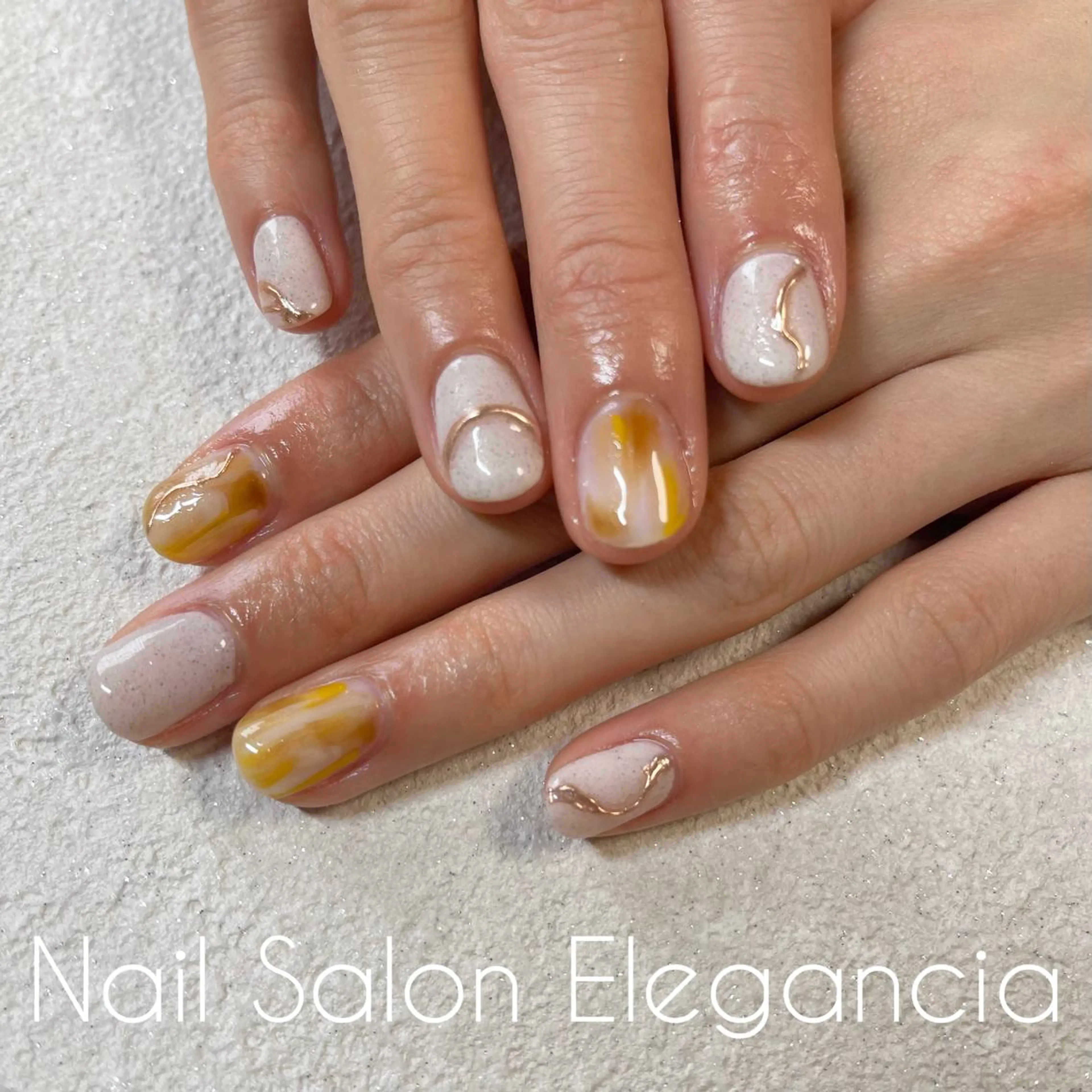 カラー ネイル Elegancia. Hiromiのネイルデザイン