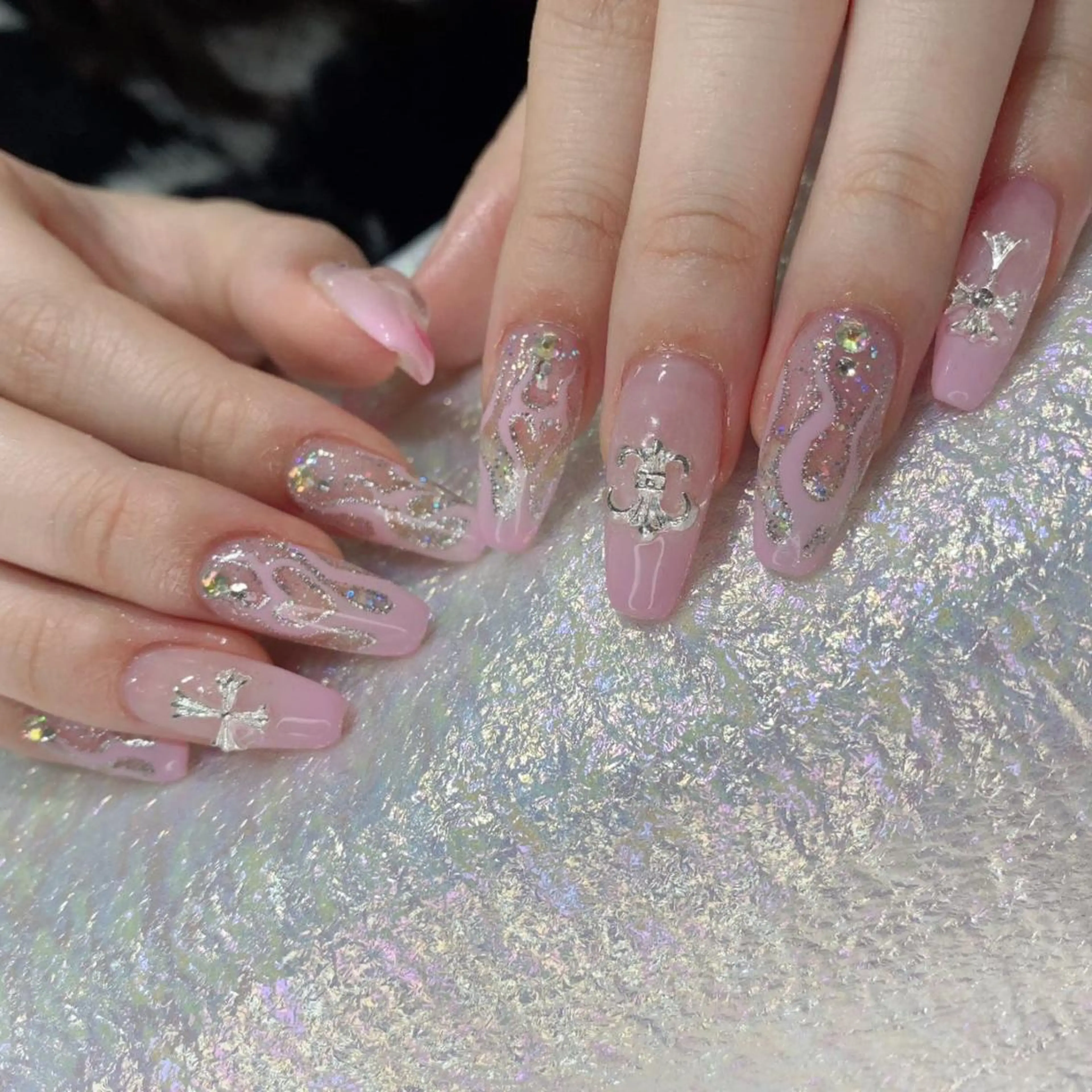 ネイル Queens 榊 まおのネイルデザイン