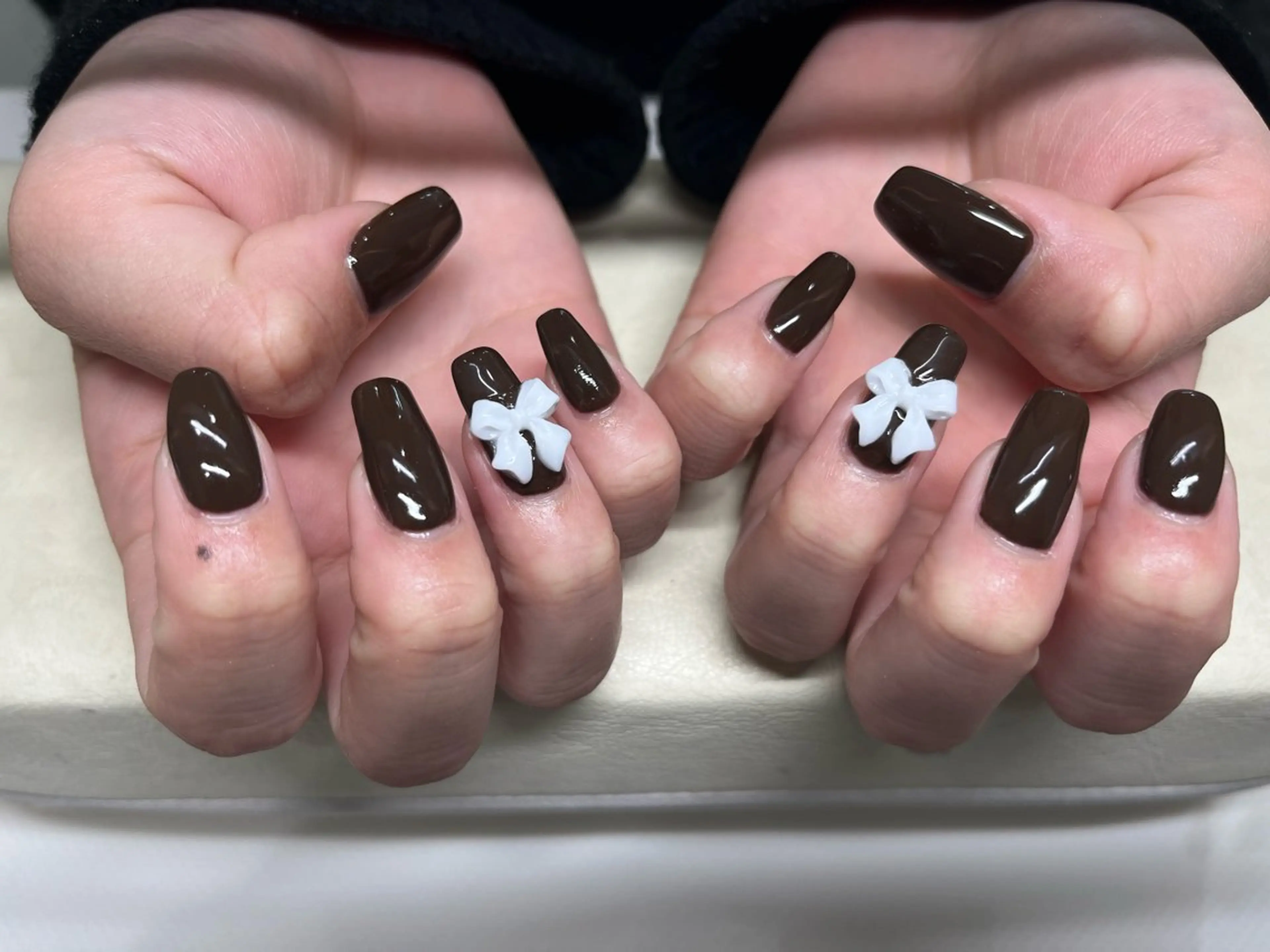 ネイル リボン バレンタイン ハンドネイル Milana 西里のネイルデザイン