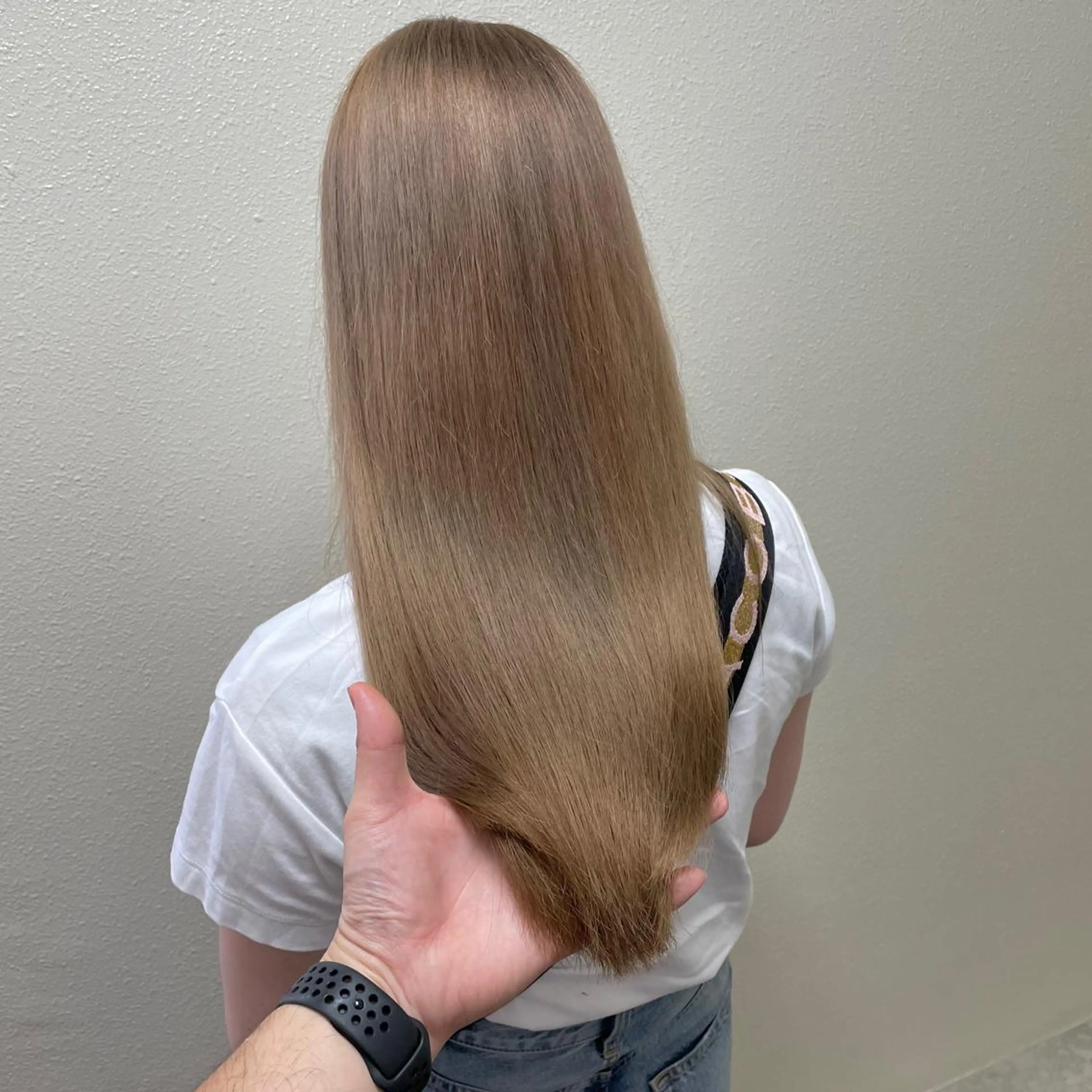 ロング カラー パーマ ヘアアレンジ メンズ キッズ ネイル マツエク・マツパ アイブロウ メンズバレイヤージュ メンズブリーチ フェードカット メンズハイライト メンズハイトーン トリートメント 髪質改善🇰🇷 レイヤーカット/梅田のヘアスタイル