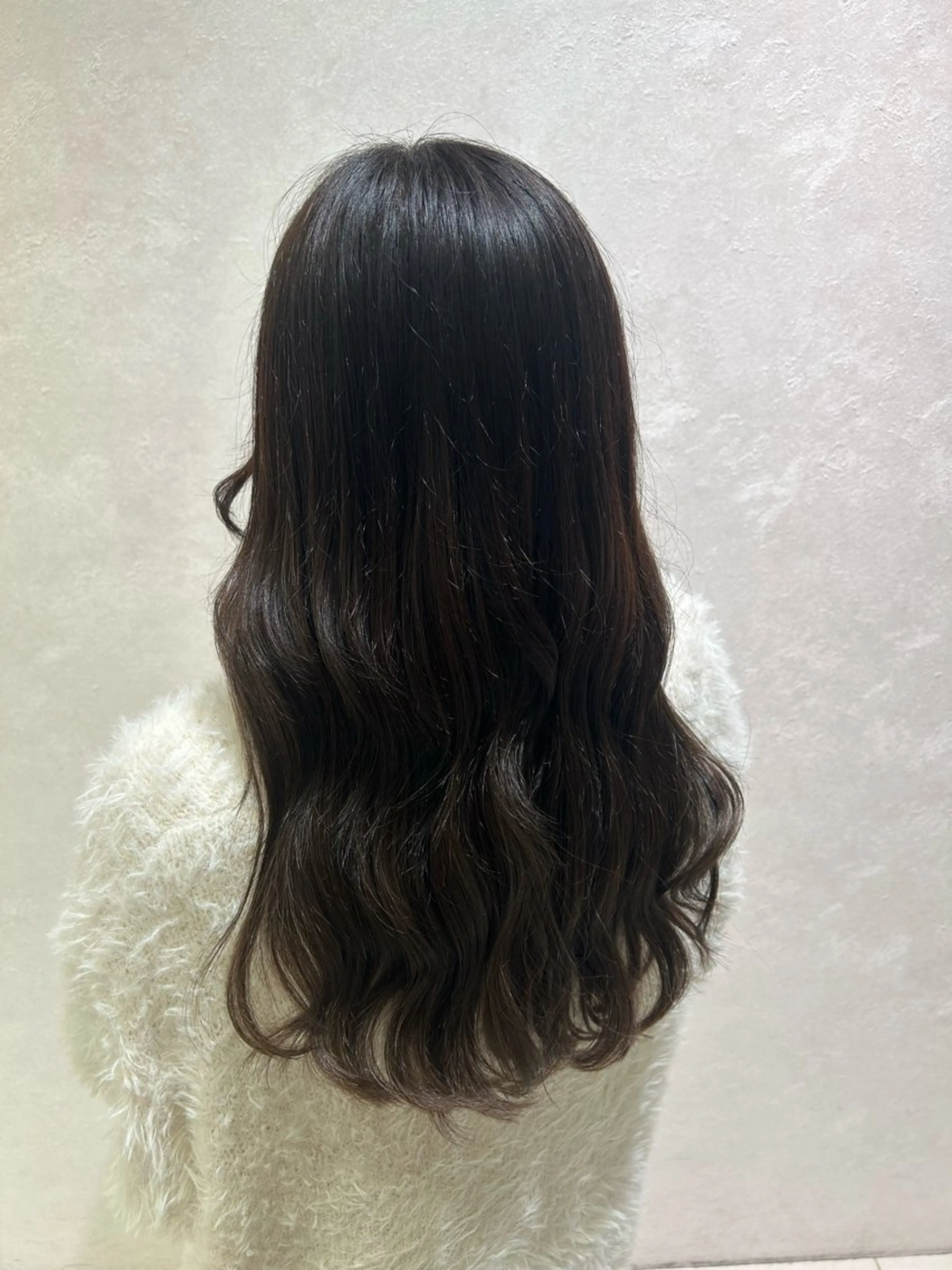 ミディアム 駒野 茜音のヘアスタイル