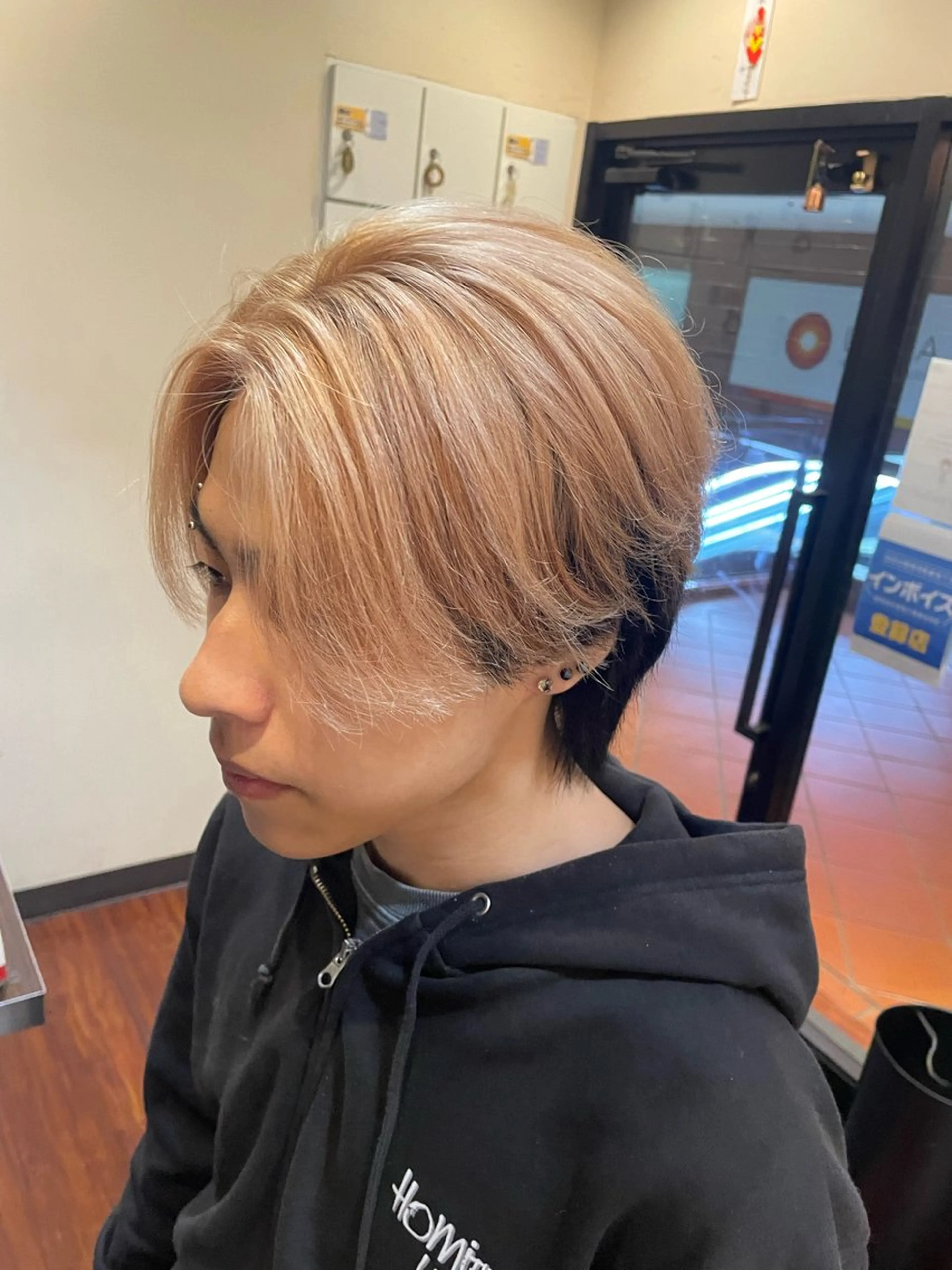 ショート カラー ベージュカラー ピンクカラー ピンクベージュ カット ヘアカラー トリートメント 奥野碧🌈艶髪 /ダメージレスカラーのヘアスタイル