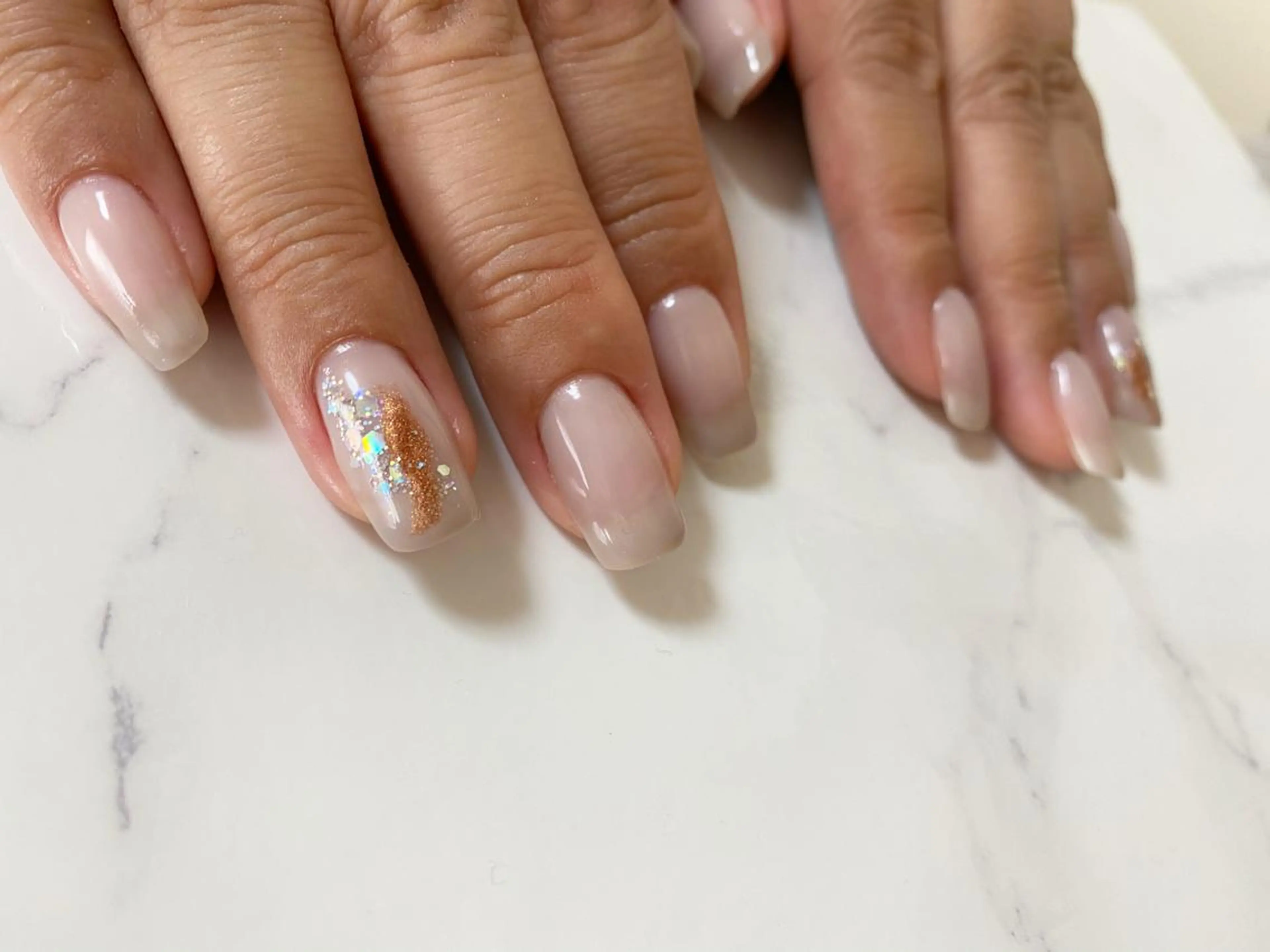 ネイル ニュアンスネイル ワンカラーネイル akita kazumiのネイルデザイン