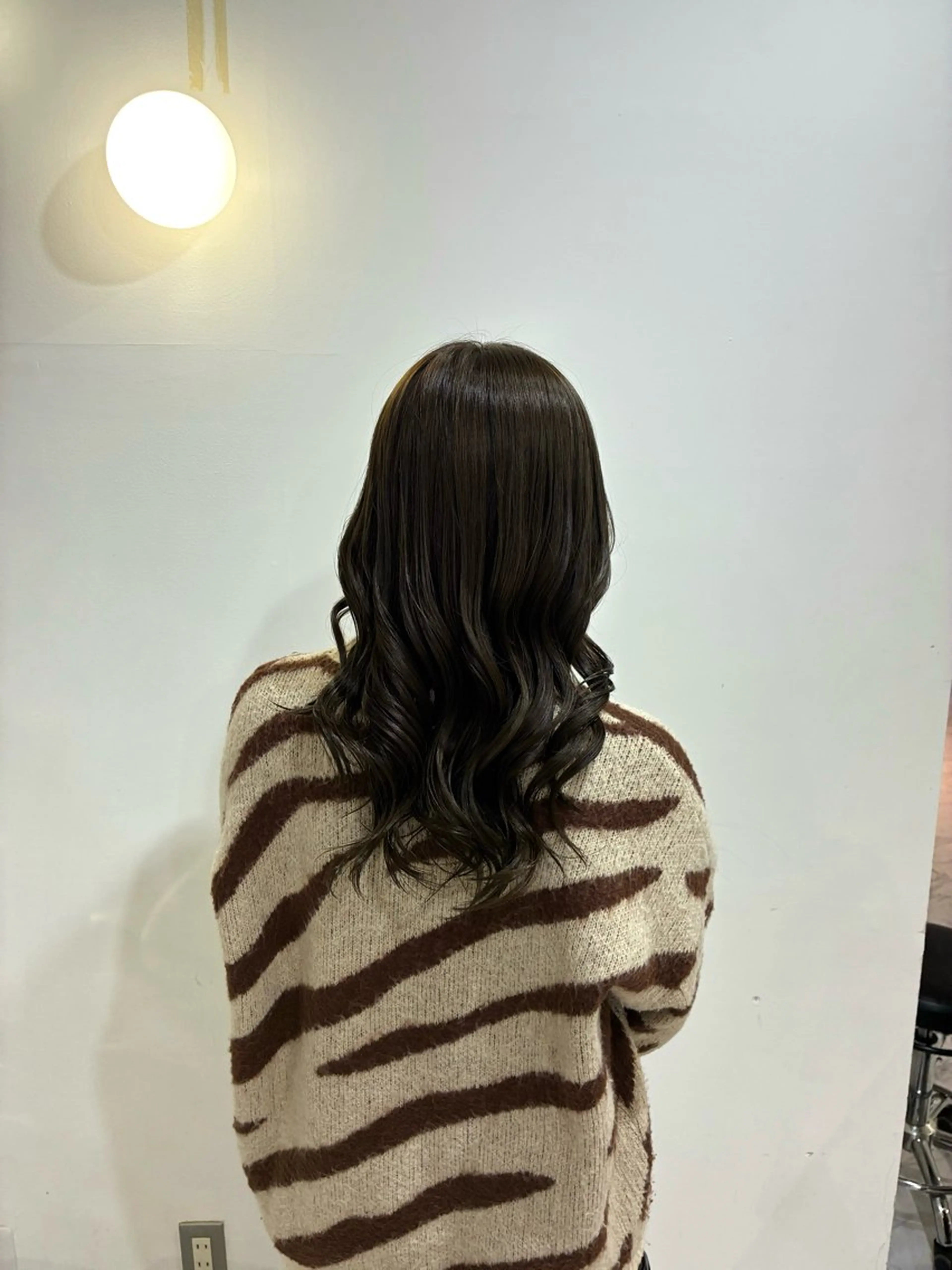 カラー ブラウンカラー 透明感カラー オリーブブラウン ハナダ メイのヘアスタイル