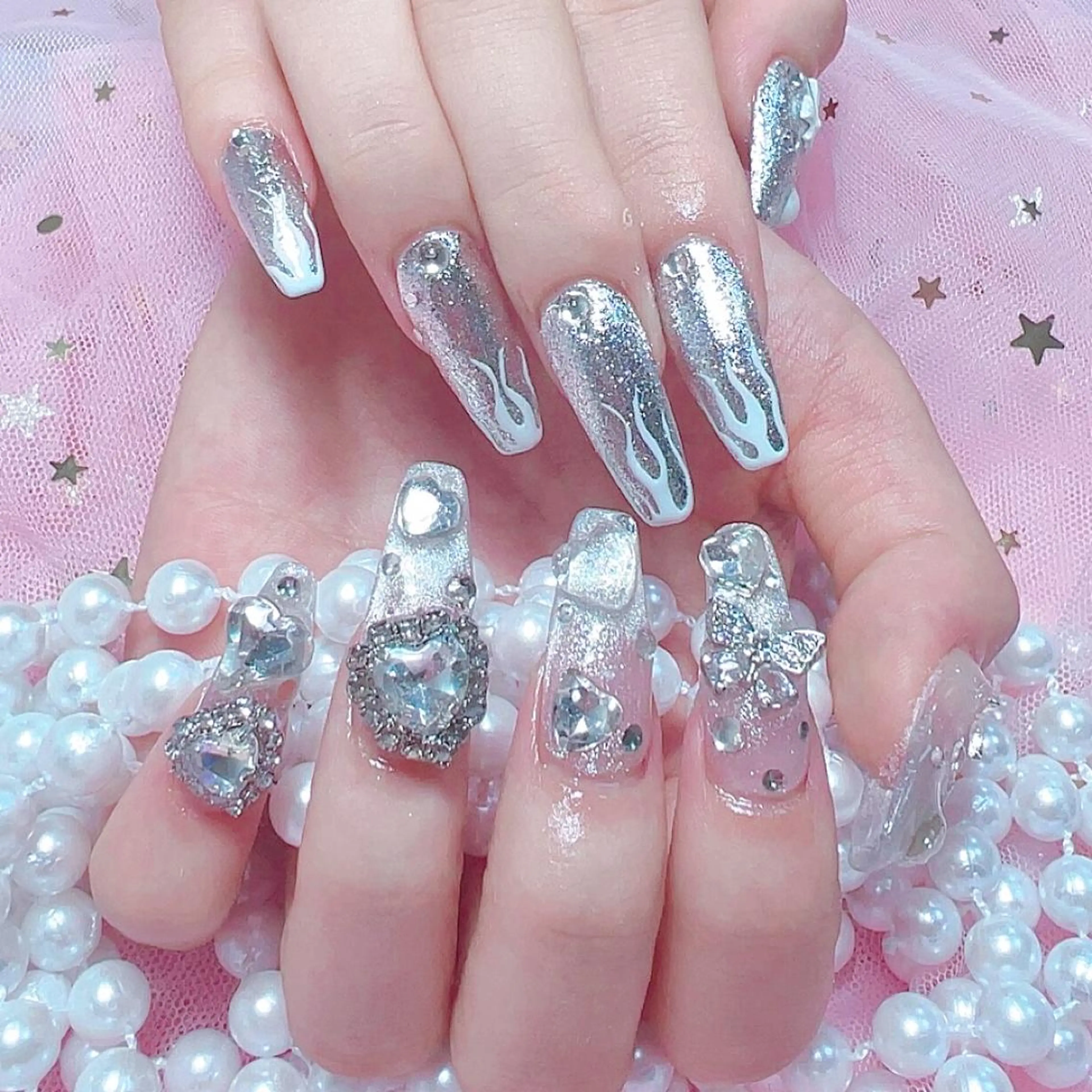 ネイル queens nailsalonのネイルデザイン
