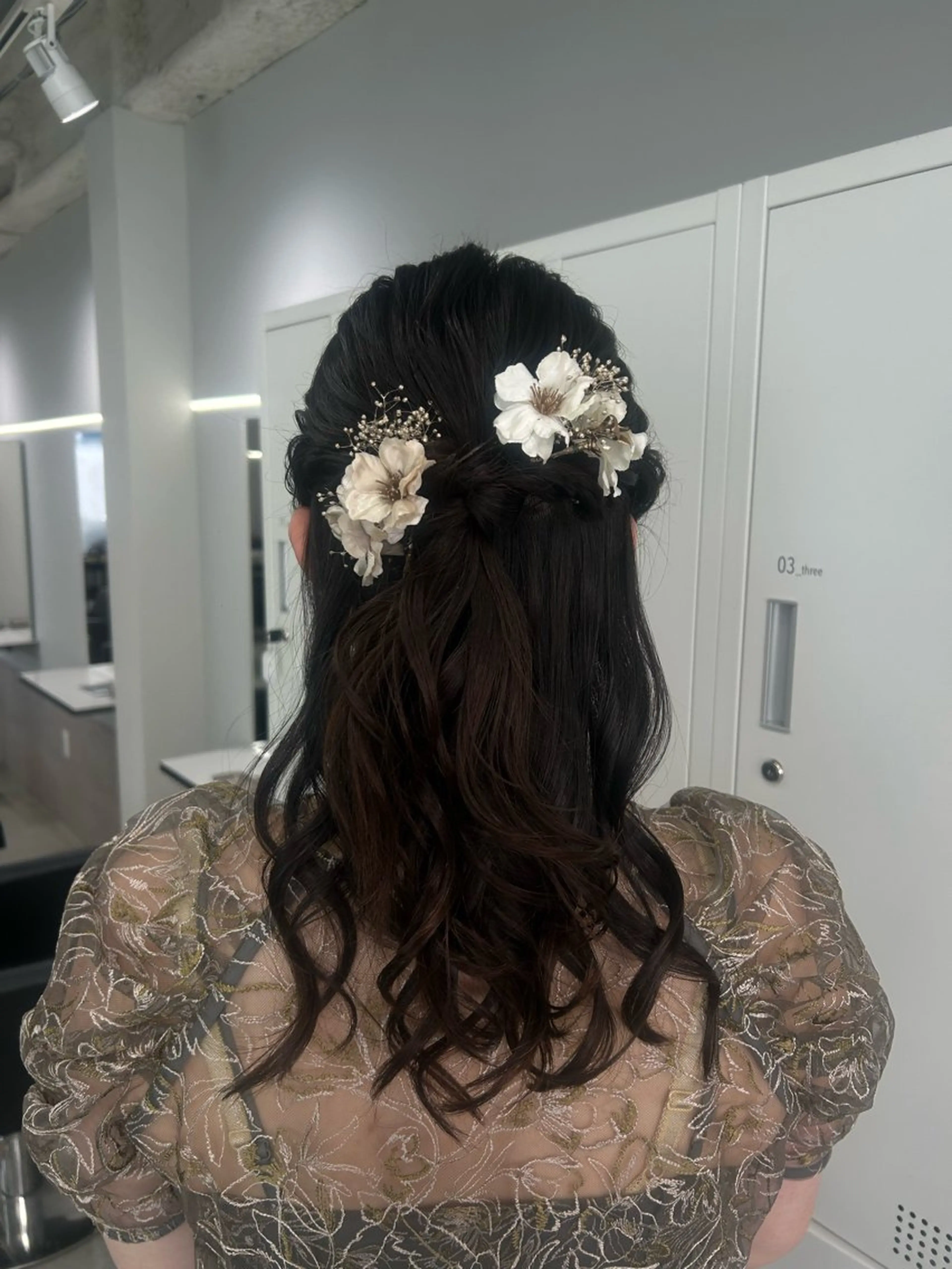 ヘアアレンジ GiseL さあや博多ハイトーンのヘアスタイル