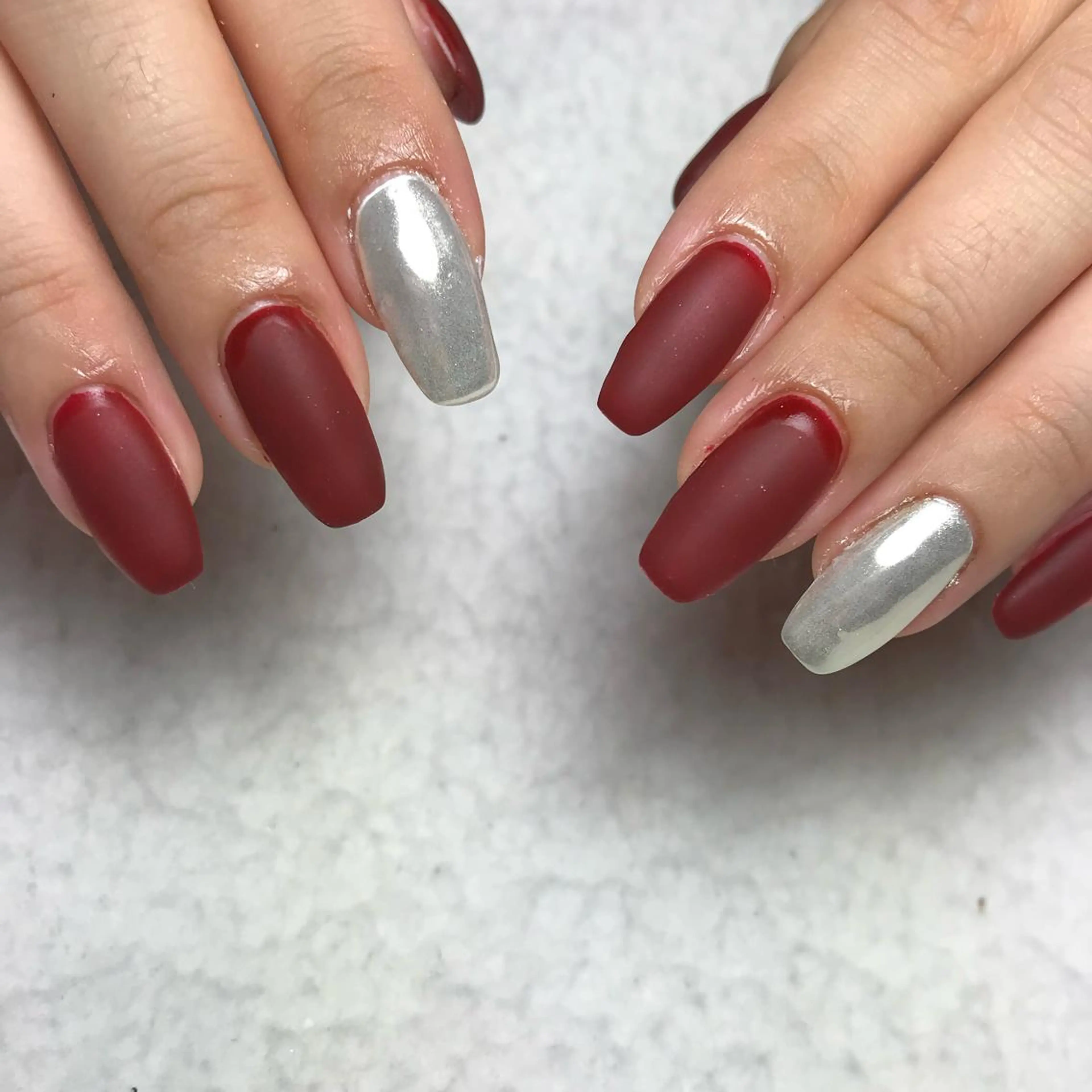 ネイル ボルドー マットネイル ミラーネイル ハンドネイル COCO+所属・COCO +のエステ・リラクイメージ