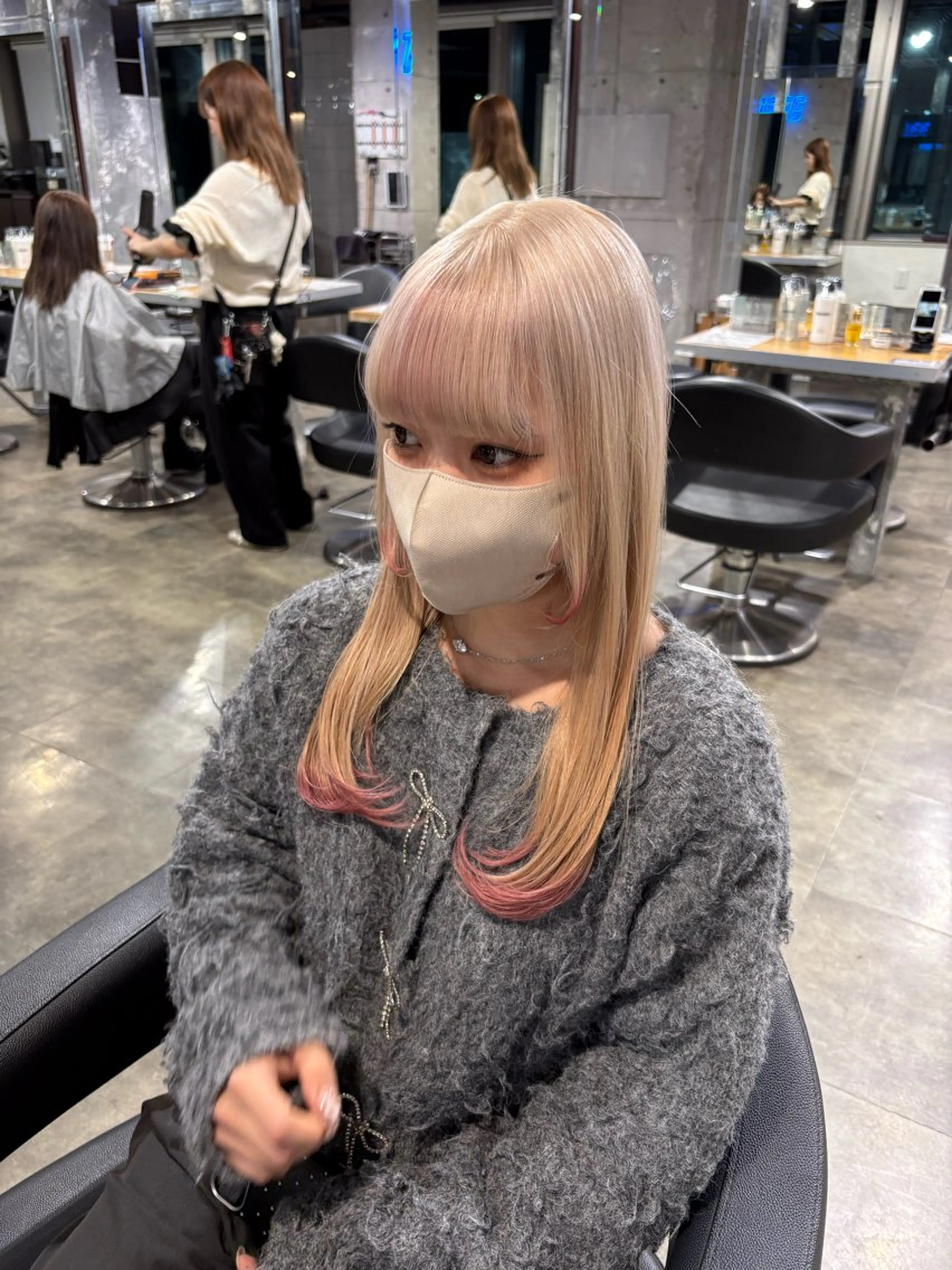 ロング カラー ヘアカラー ハイトーン 横浜💞ミオのヘアスタイル