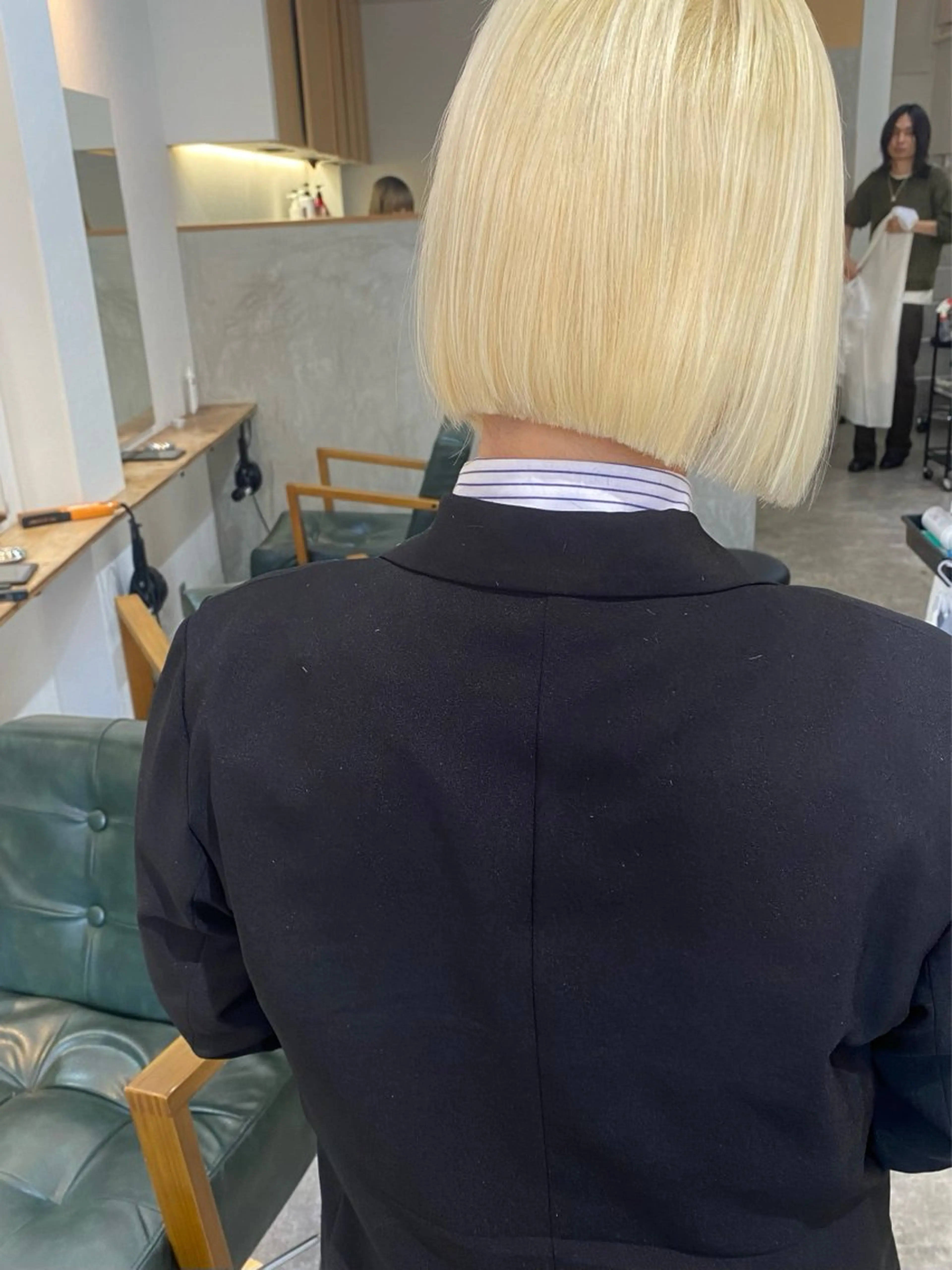 ショート カラー ハイトーンカラー ボブ カット ヘアカラー トリートメント 森貴裕/ベージュ/ パーマ/オリーブのヘアスタイル