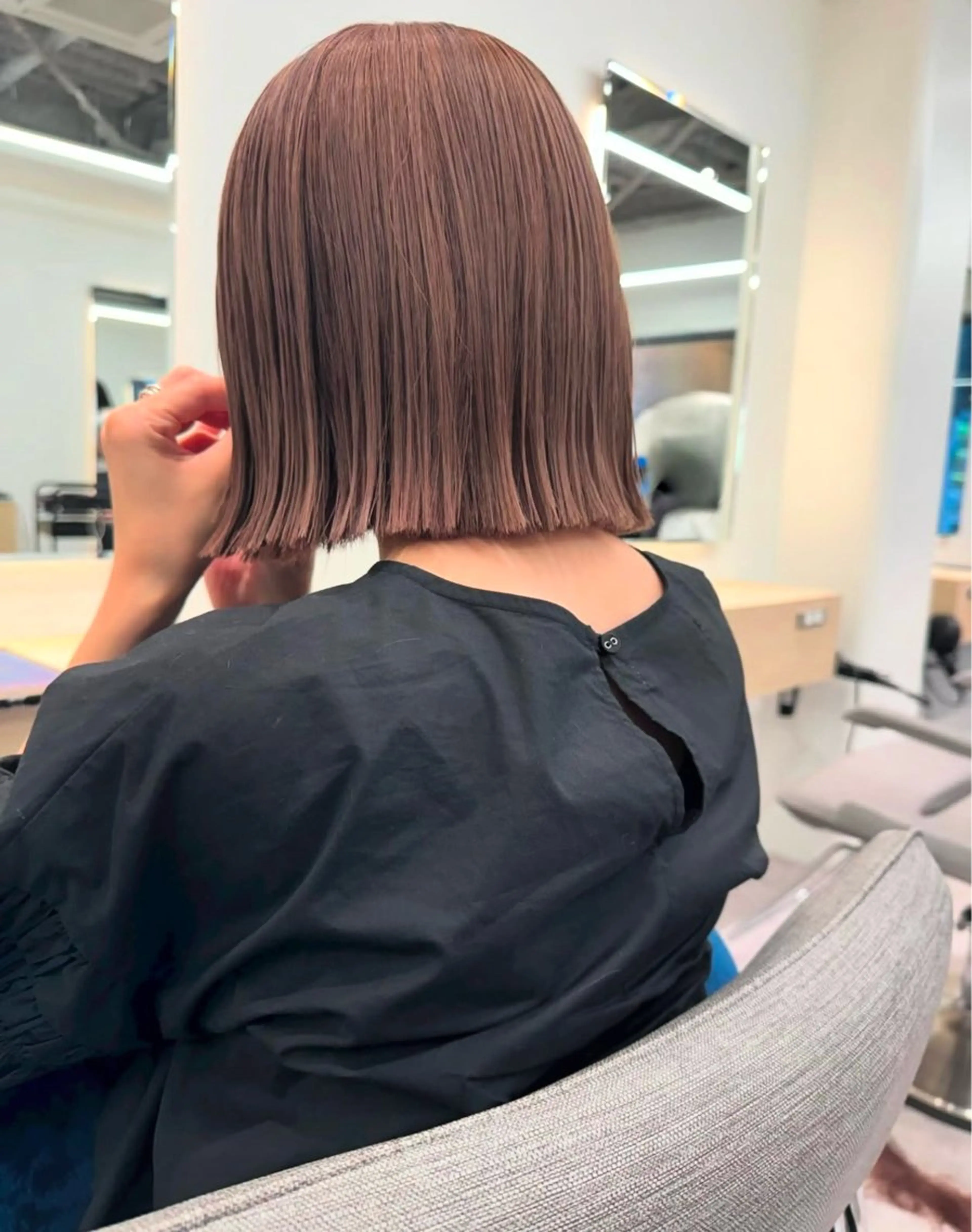 ショート カット ヘアカラー nok所属・レイヤー/ベージュ/ どますず🌺のヘアスタイル