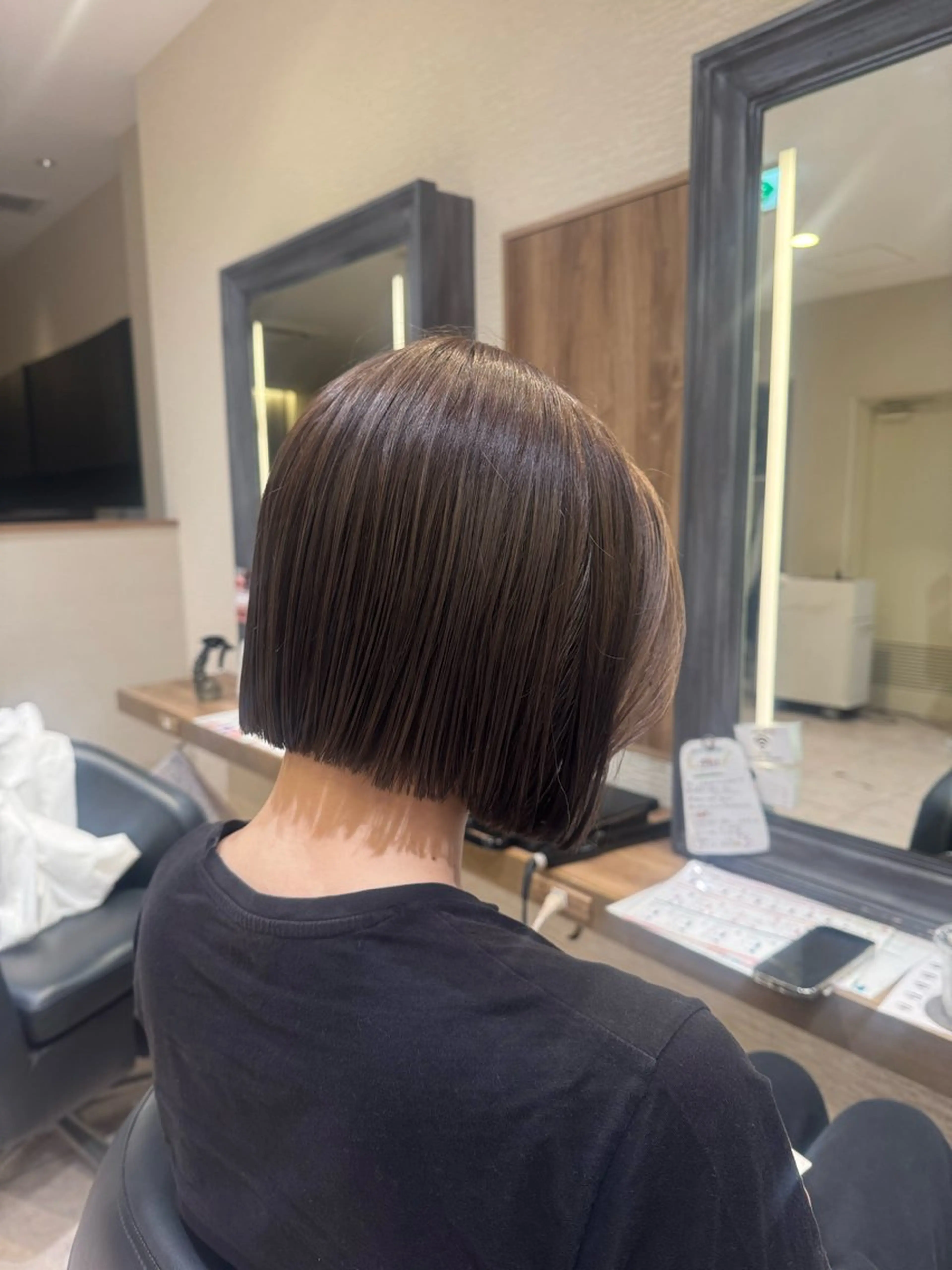 ミディアム カラー カット ヘアカラー さら艶ストレート 🩶Suzuneのヘアスタイル