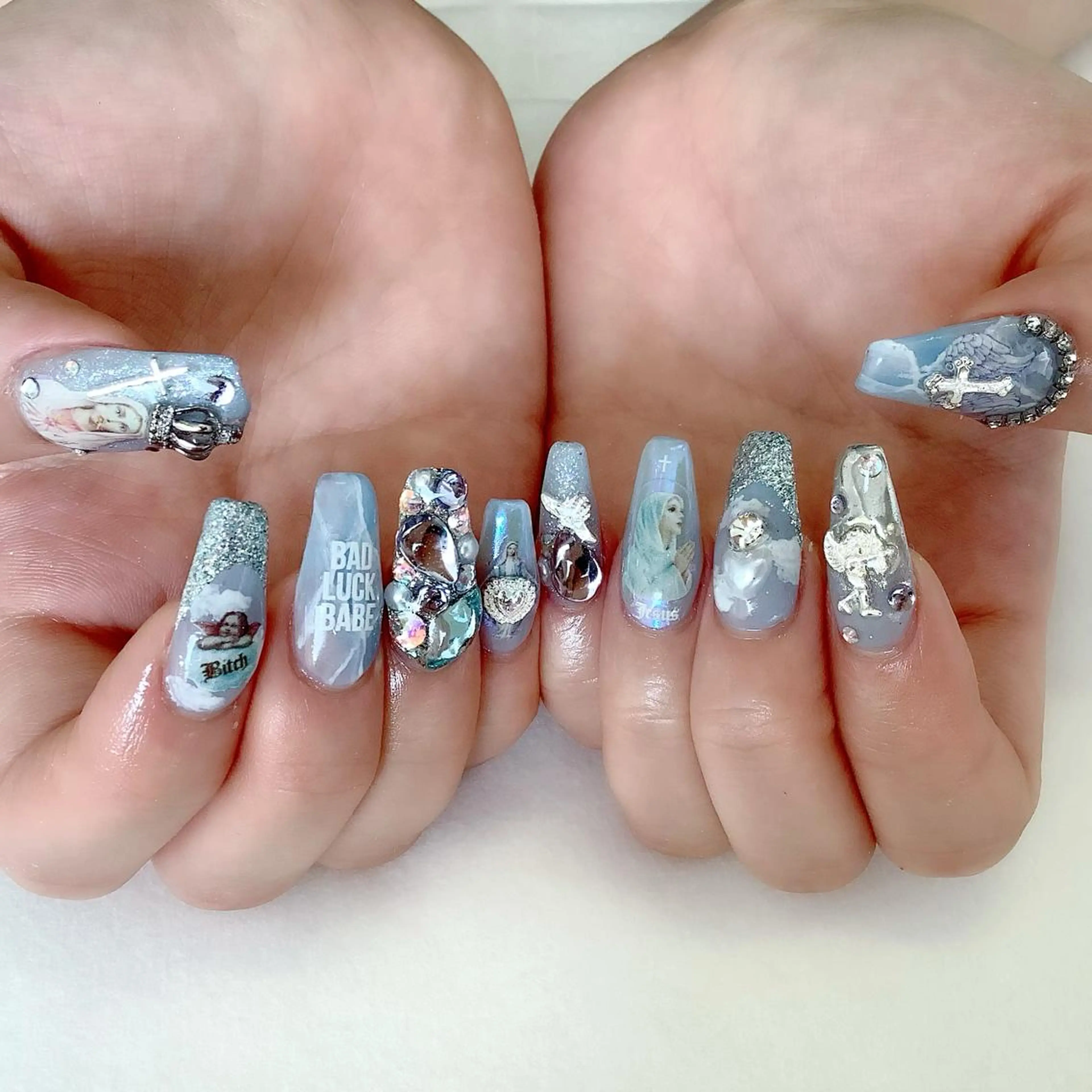 ネイル ハンドネイル 💎🐰 saki. m 🐰💎のネイルデザイン