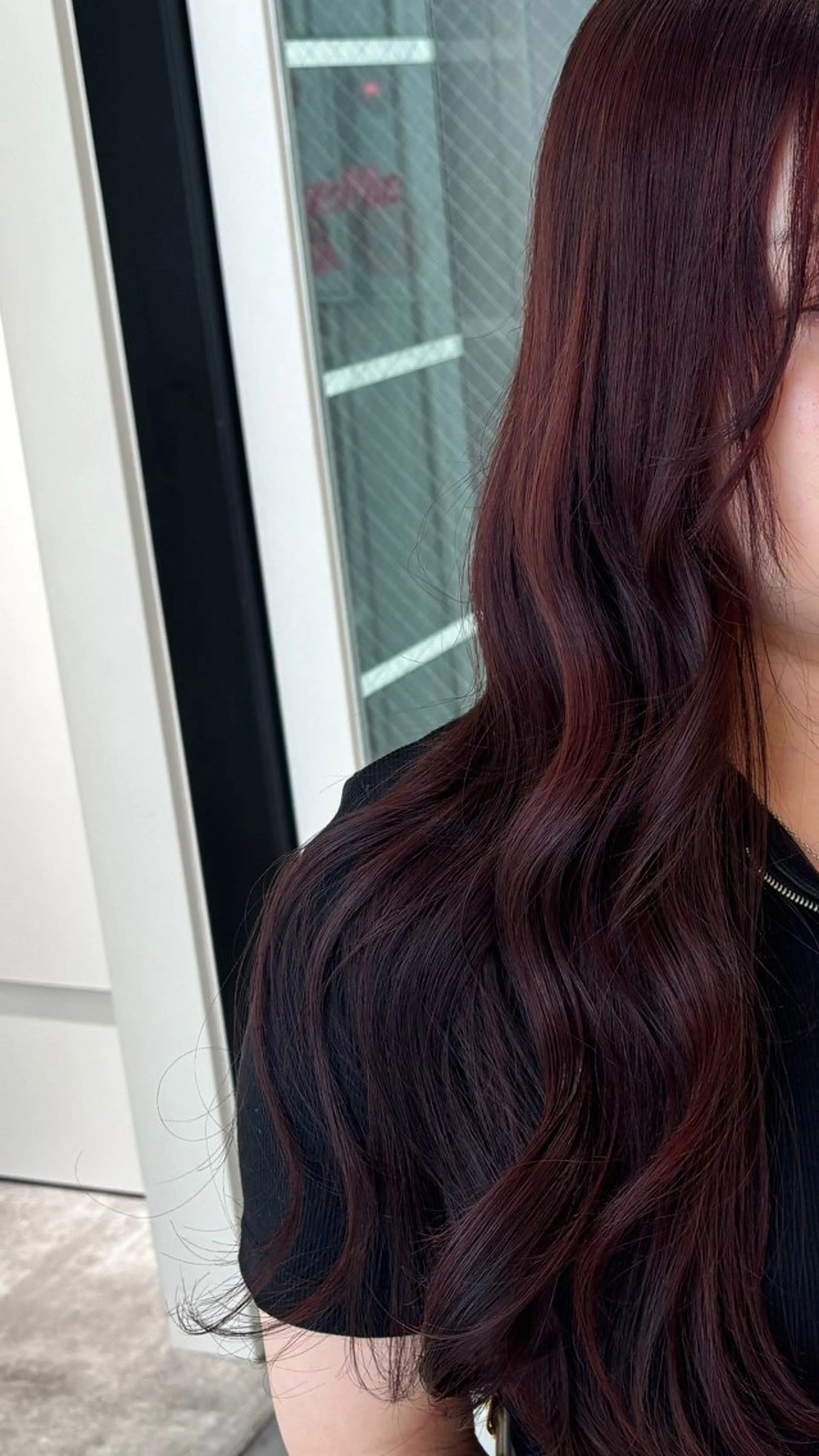 ロング カラー ヘアカラー トリートメント ParveMix 岡本えりかのヘアスタイル