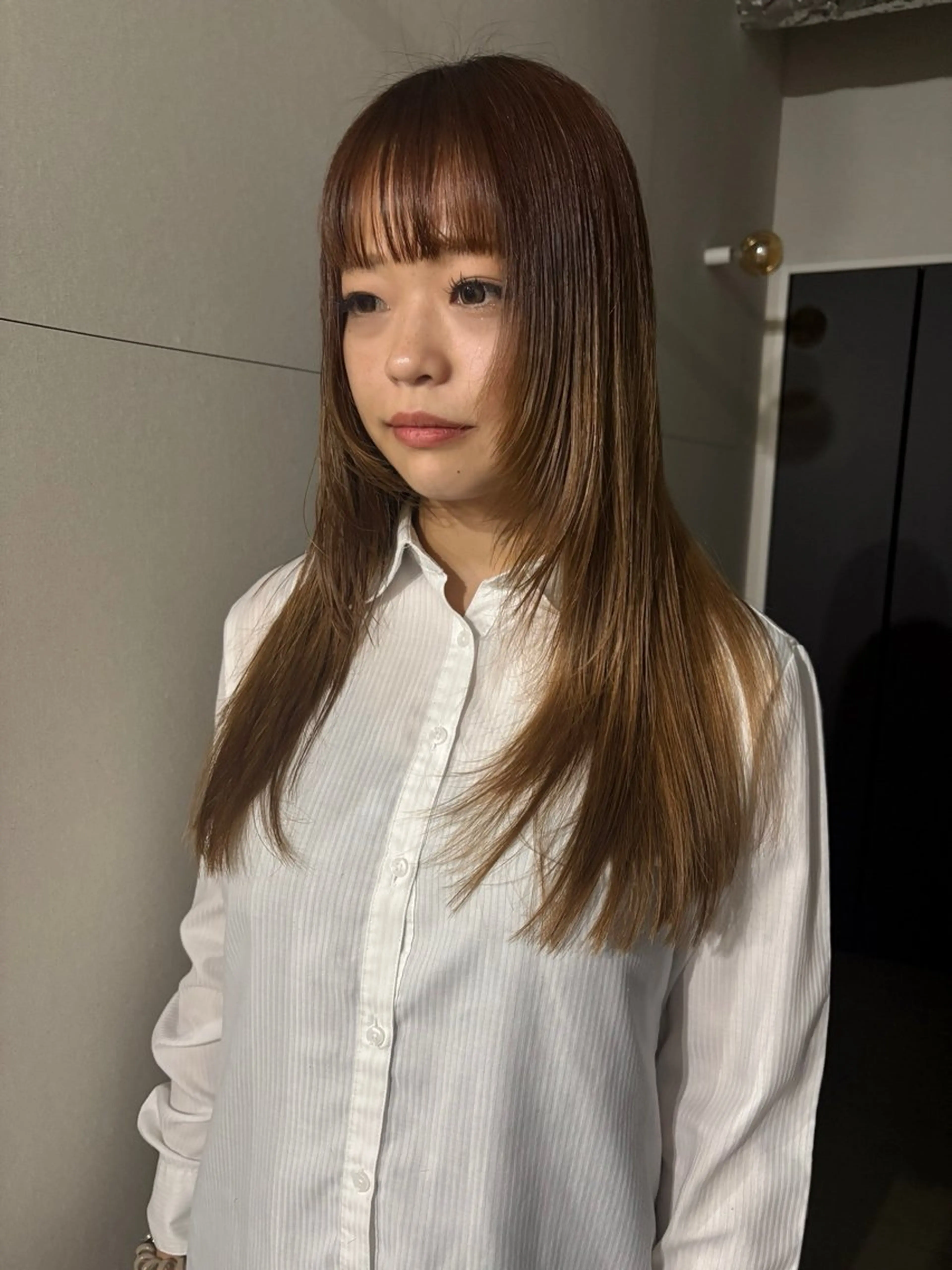 セミロング 顔周りカット レイヤーカット 岩間 萌々果/eimのヘアスタイル