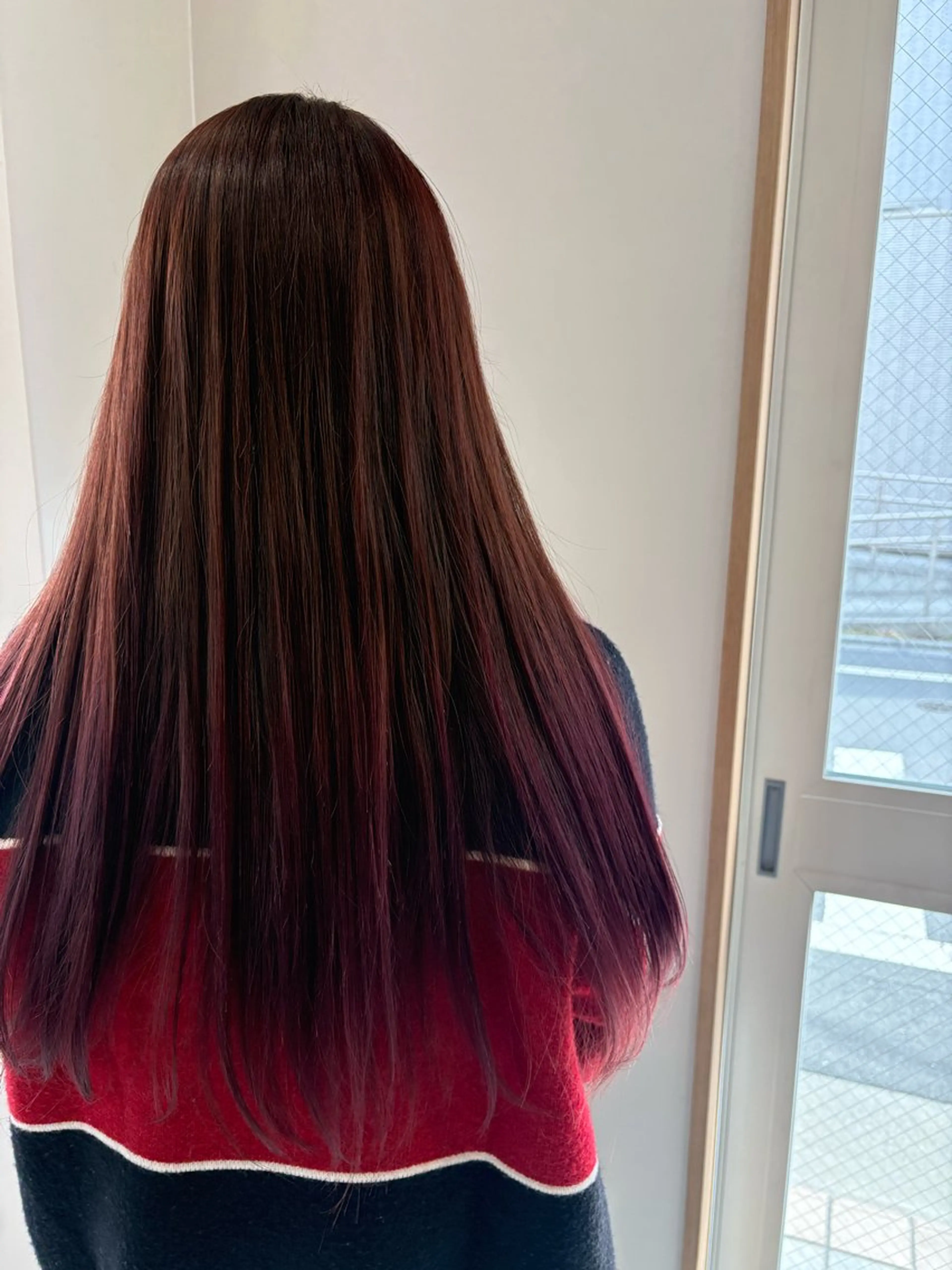 カラー 奥村 奈々加のヘアスタイル