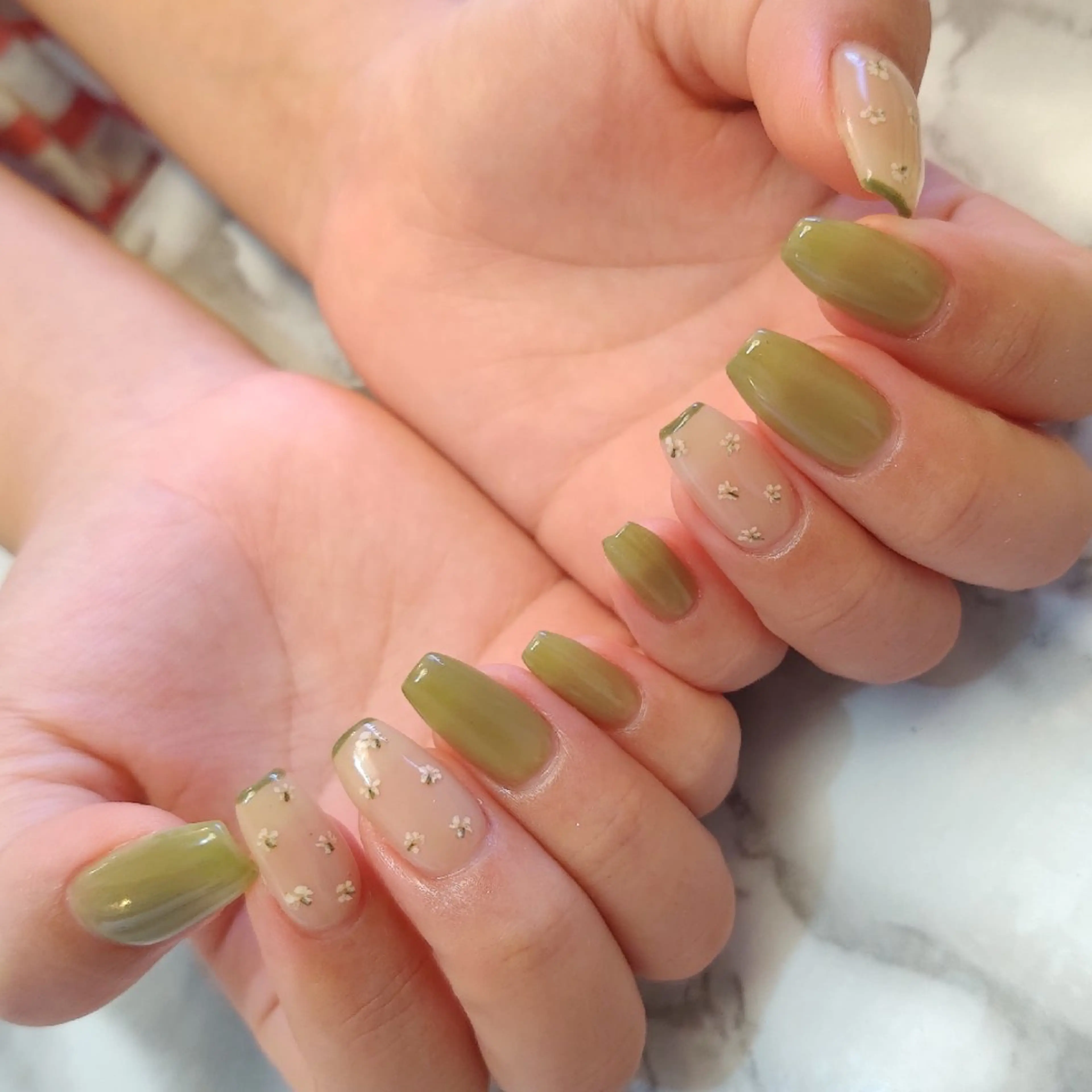 ネイル 春ネイル ジェヌインネイル 河内のネイルデザイン