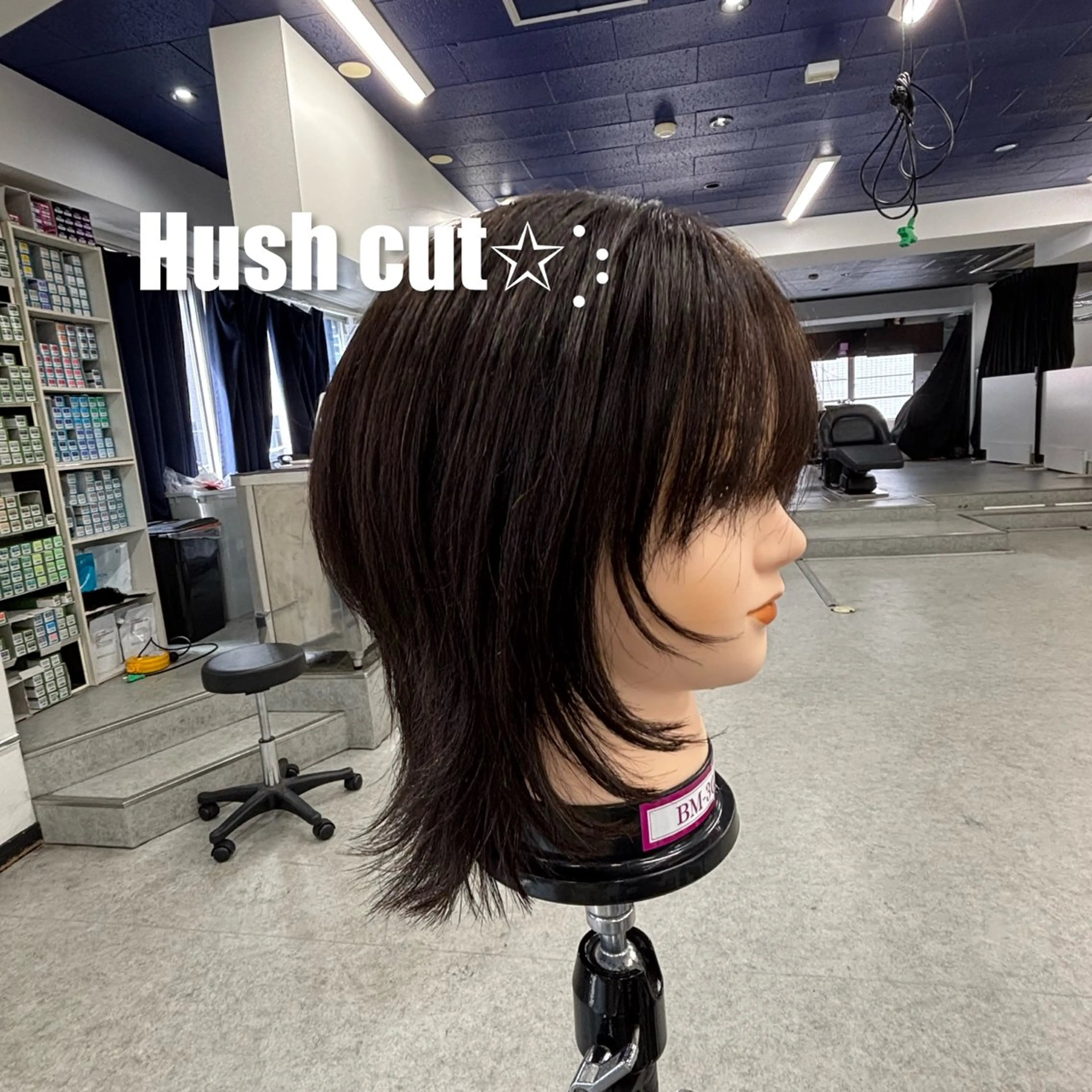 ミディアム くびれヘア 顔周りカット シャギー 小顔カット 🍀ウルフ/y2k 🍀ａｙａｎａ🍀のヘアスタイル