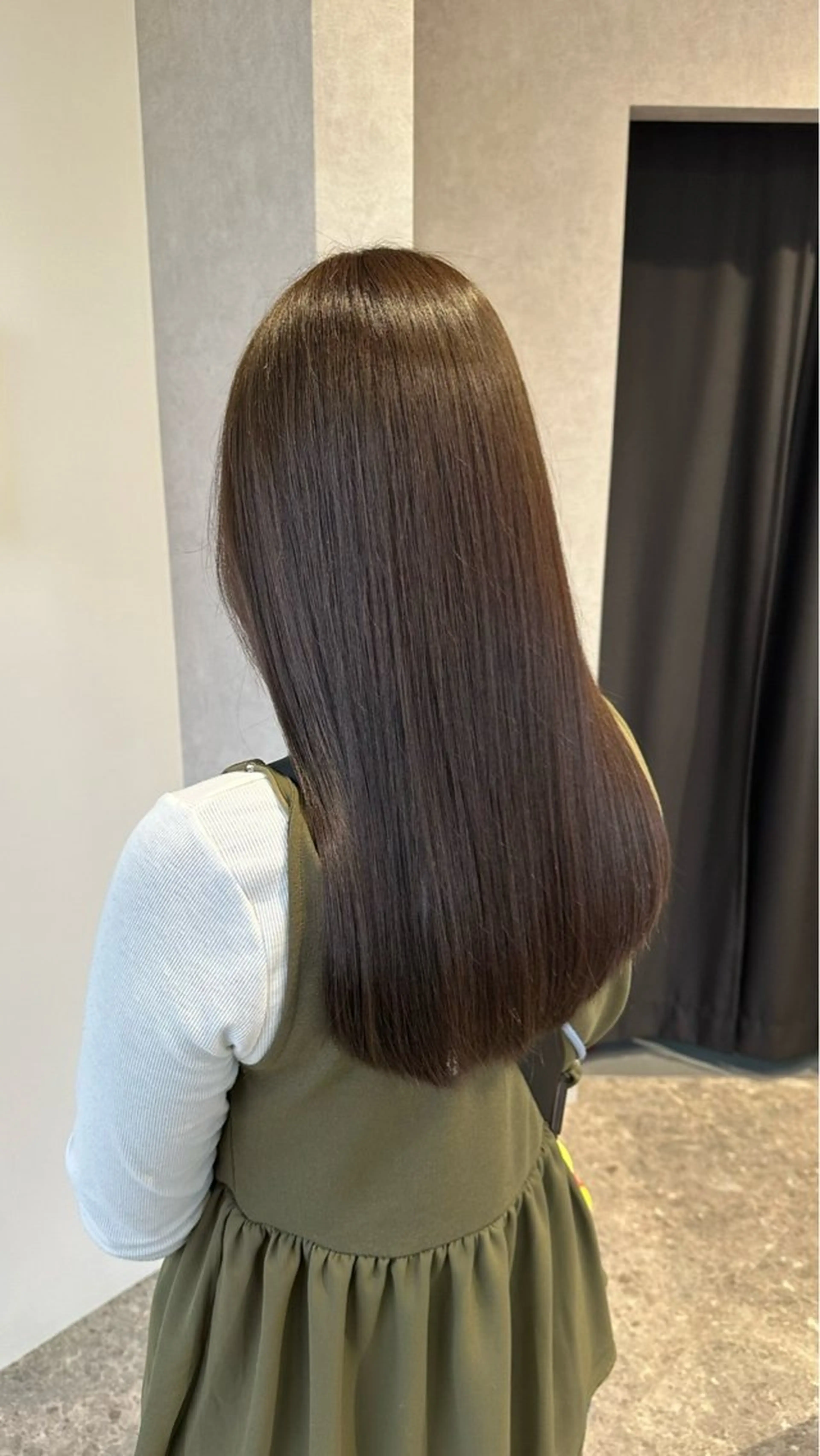 カラー EARTH上田所属・櫻井 沙恵のヘアスタイル