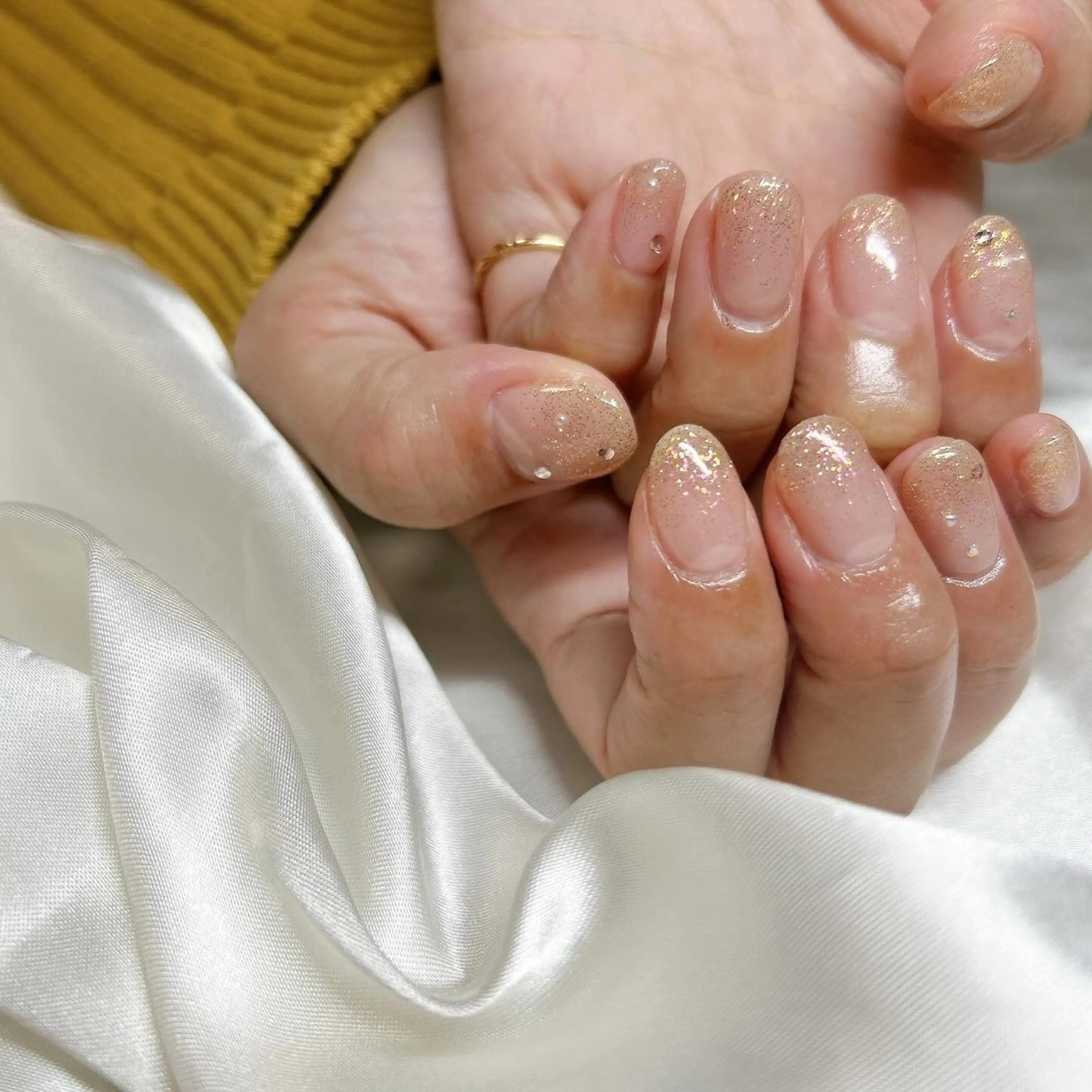 ネイル ゴールド ピンク ハンドネイル nail salon nerineのネイルデザイン