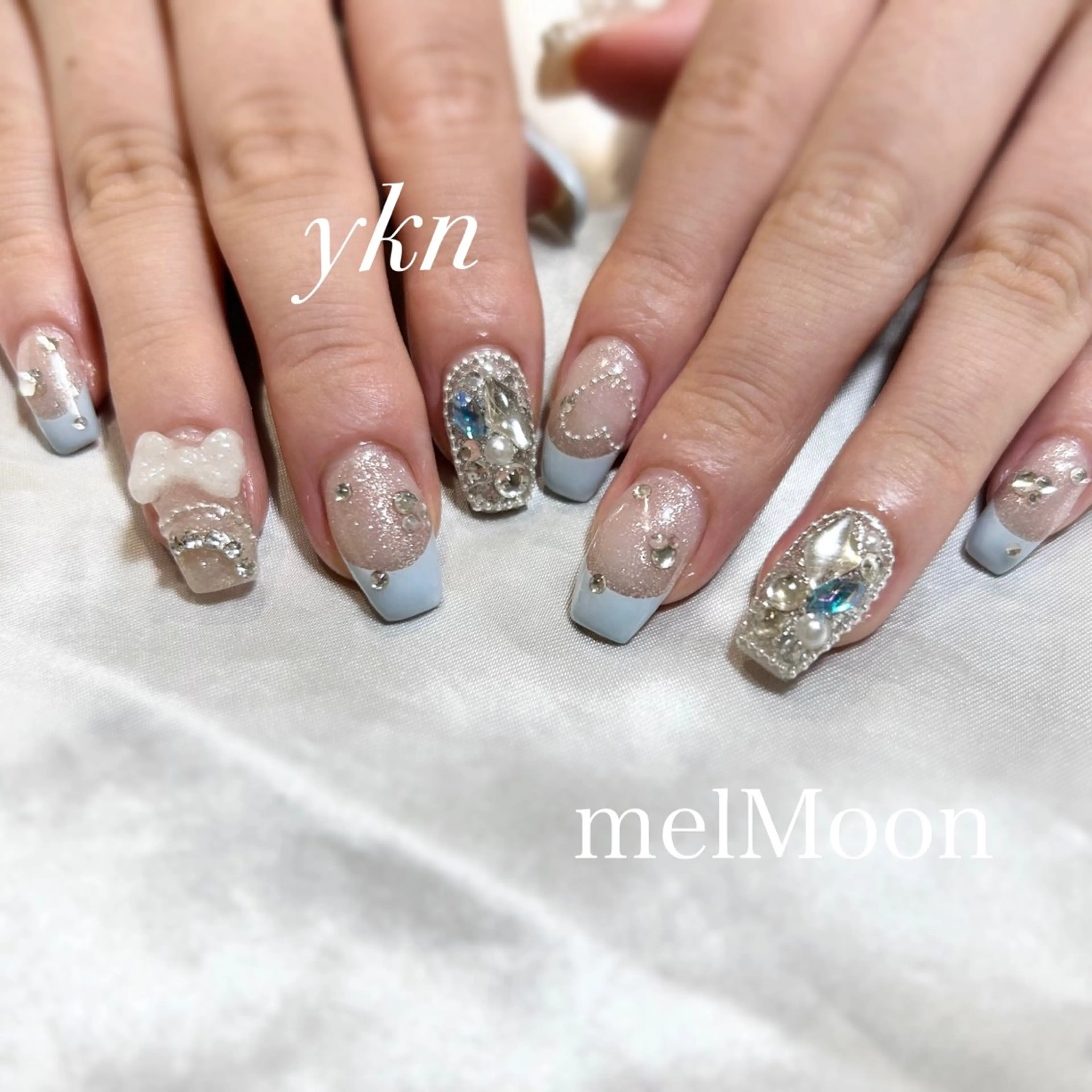 ネイル ブルー ハンドネイル melMoon .のネイルデザイン