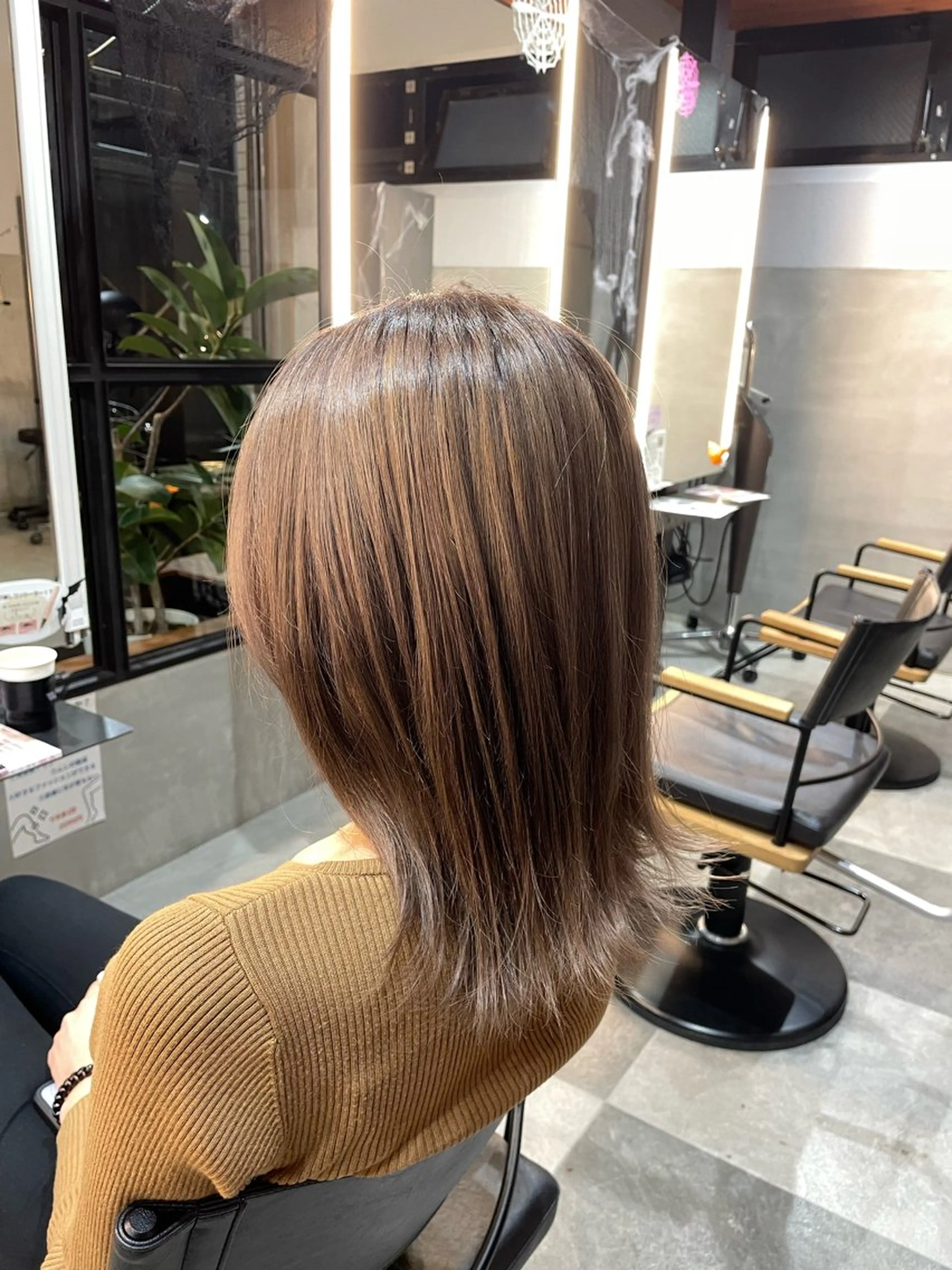 【ミルクティーカラー】ダブルカラー　ケアブリーチ10%offの写真