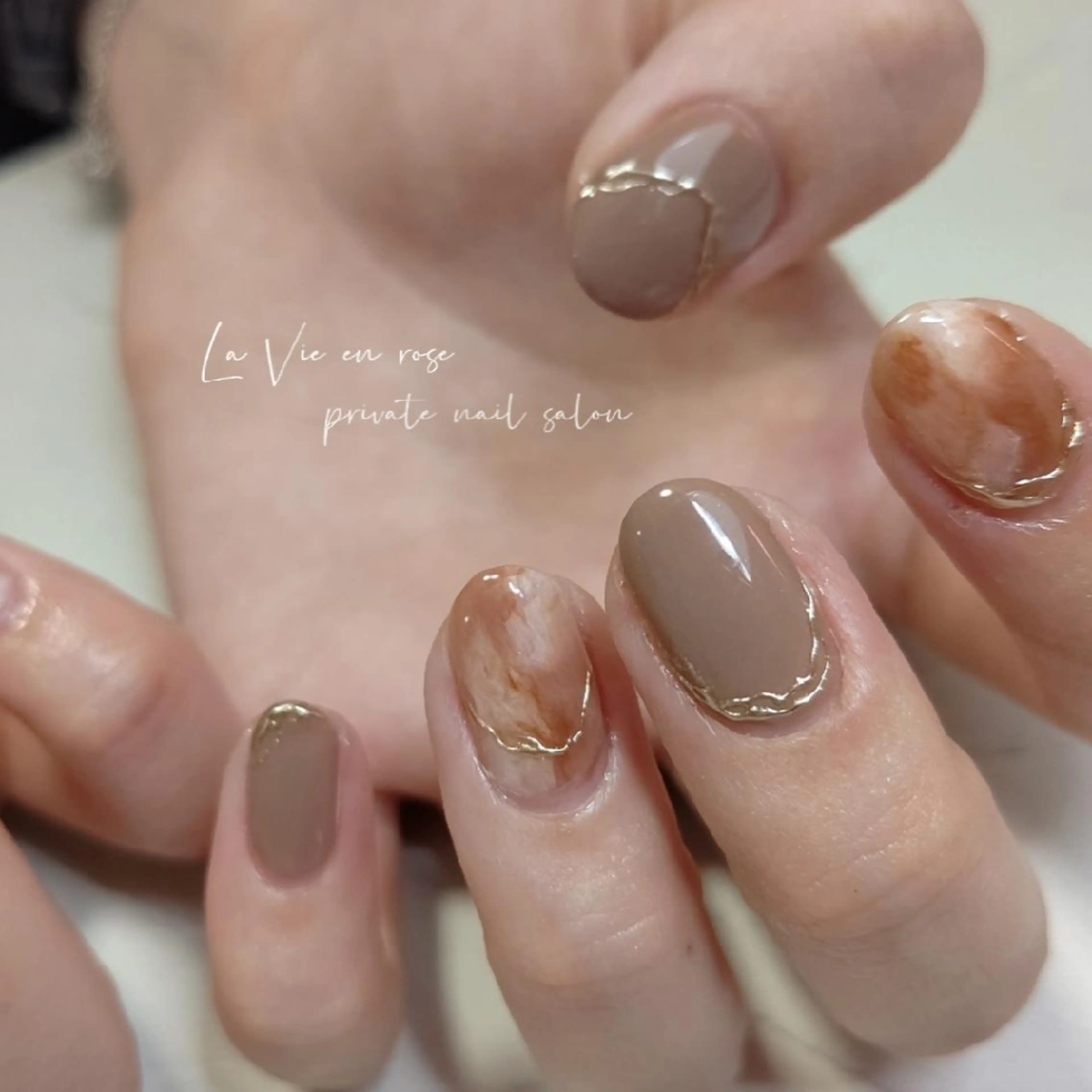 ネイル ラヴィアン ローズのネイルデザイン