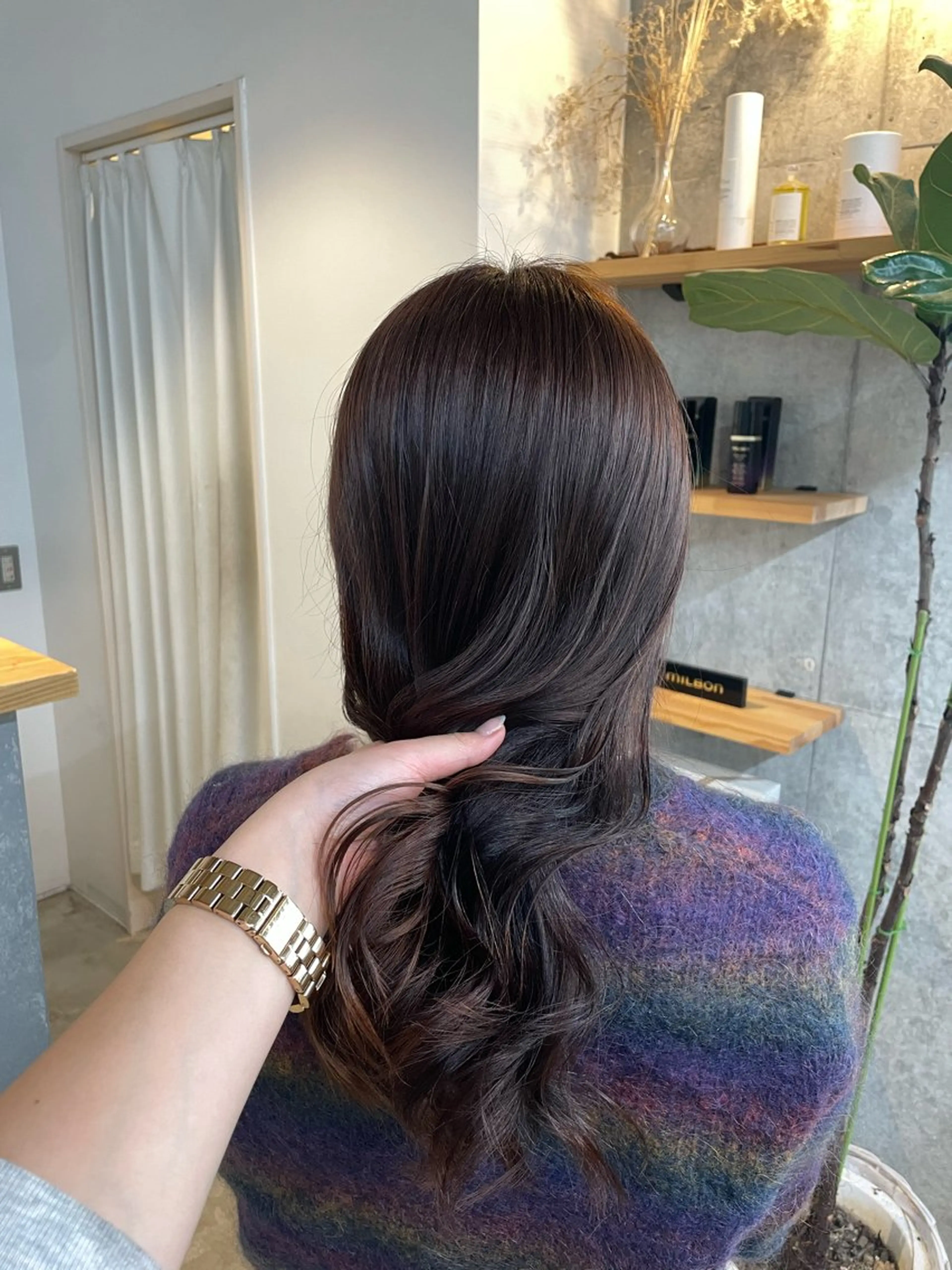 ロング カラー ヘアカラー トリートメント KOTOMI .のヘアスタイル