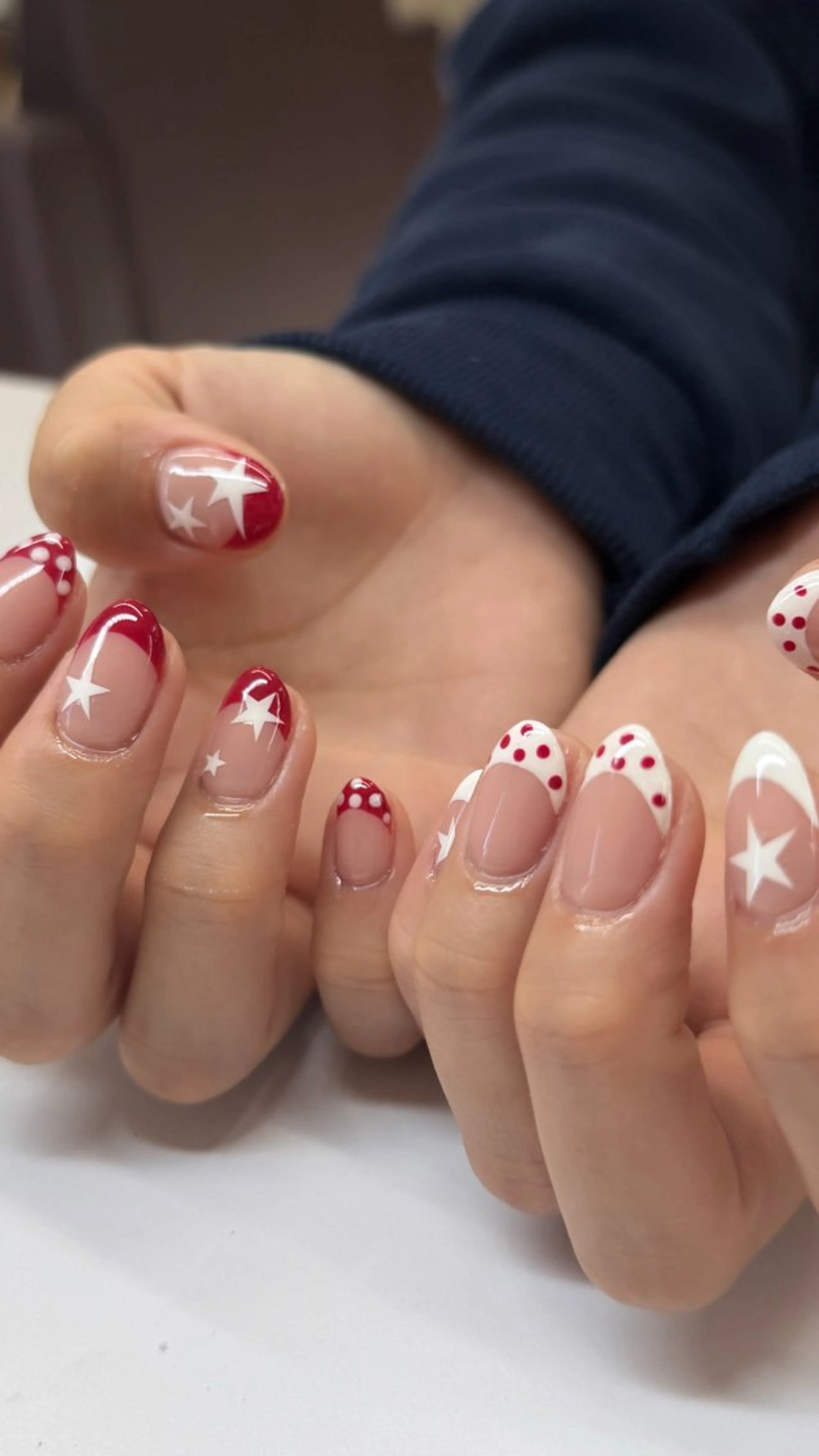 ネイル アートネイル ドット フレンチネイル 五百路 蛍来のネイルデザイン