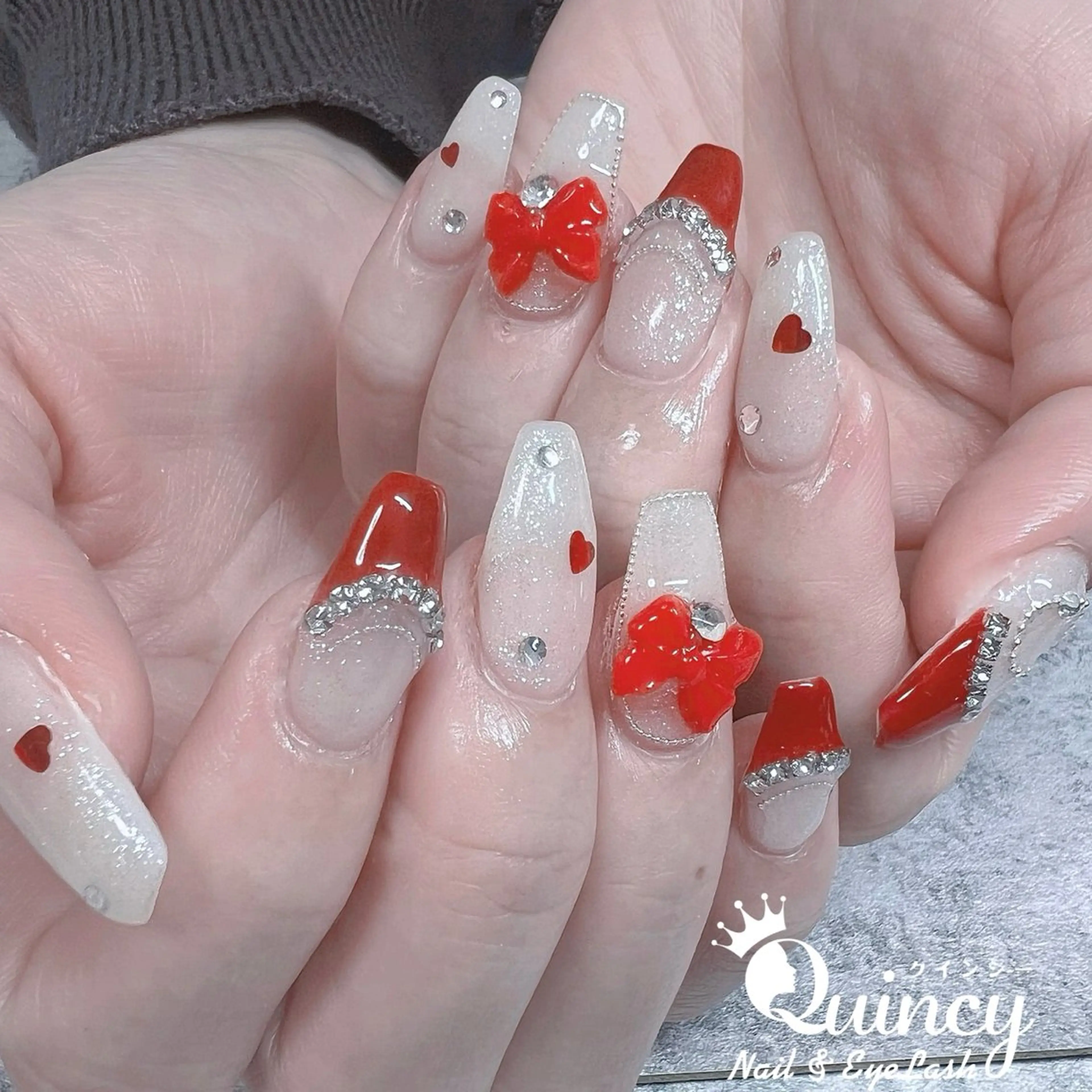 ロング ハンドネイル Quincy Nail&Eyelash所属・Quincy ネイル&アイラッシュのマツエク・マツパデザイン