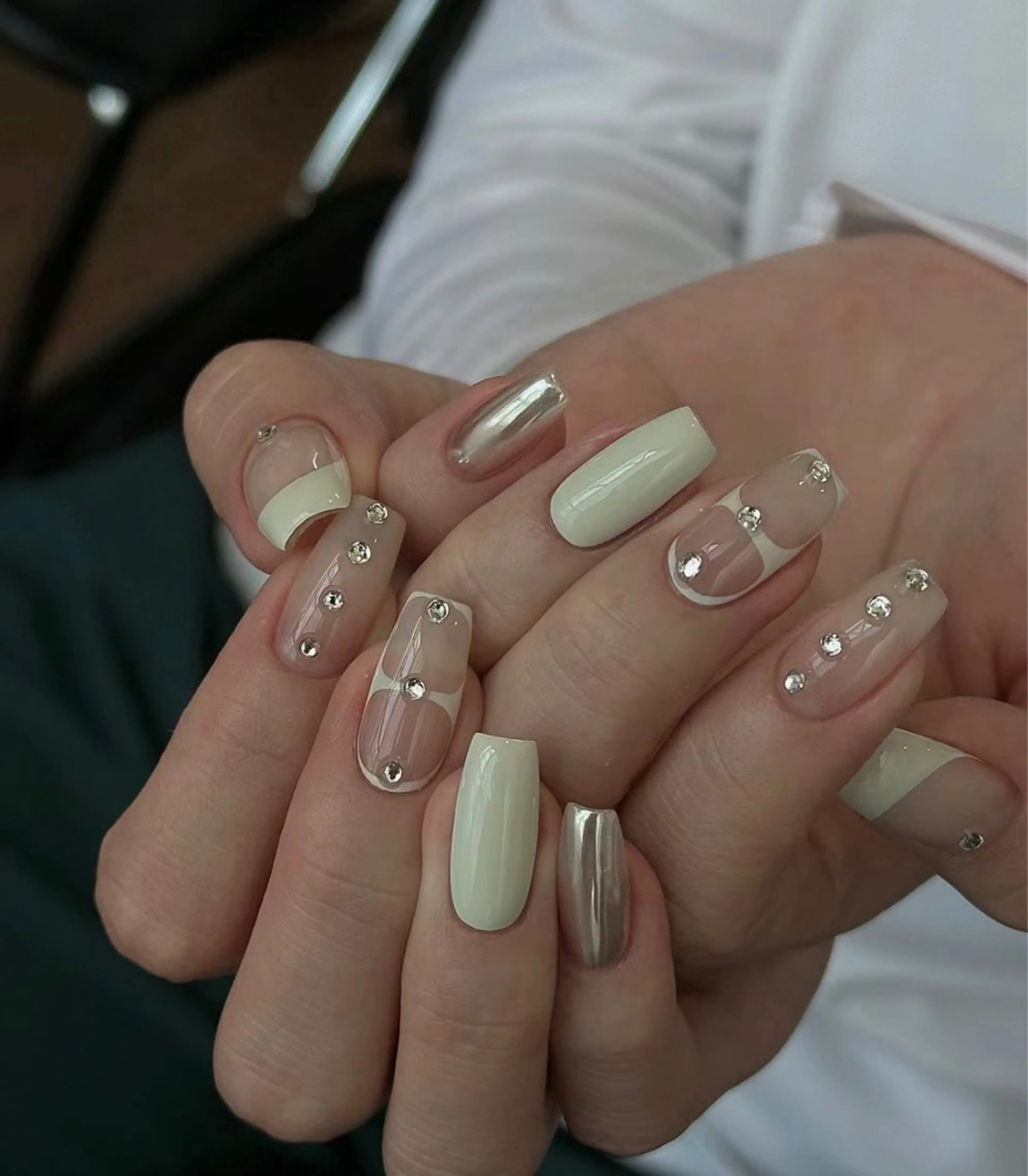 ネイル ハンドネイル ハンドケア 🍑 momo_nailのネイルデザイン