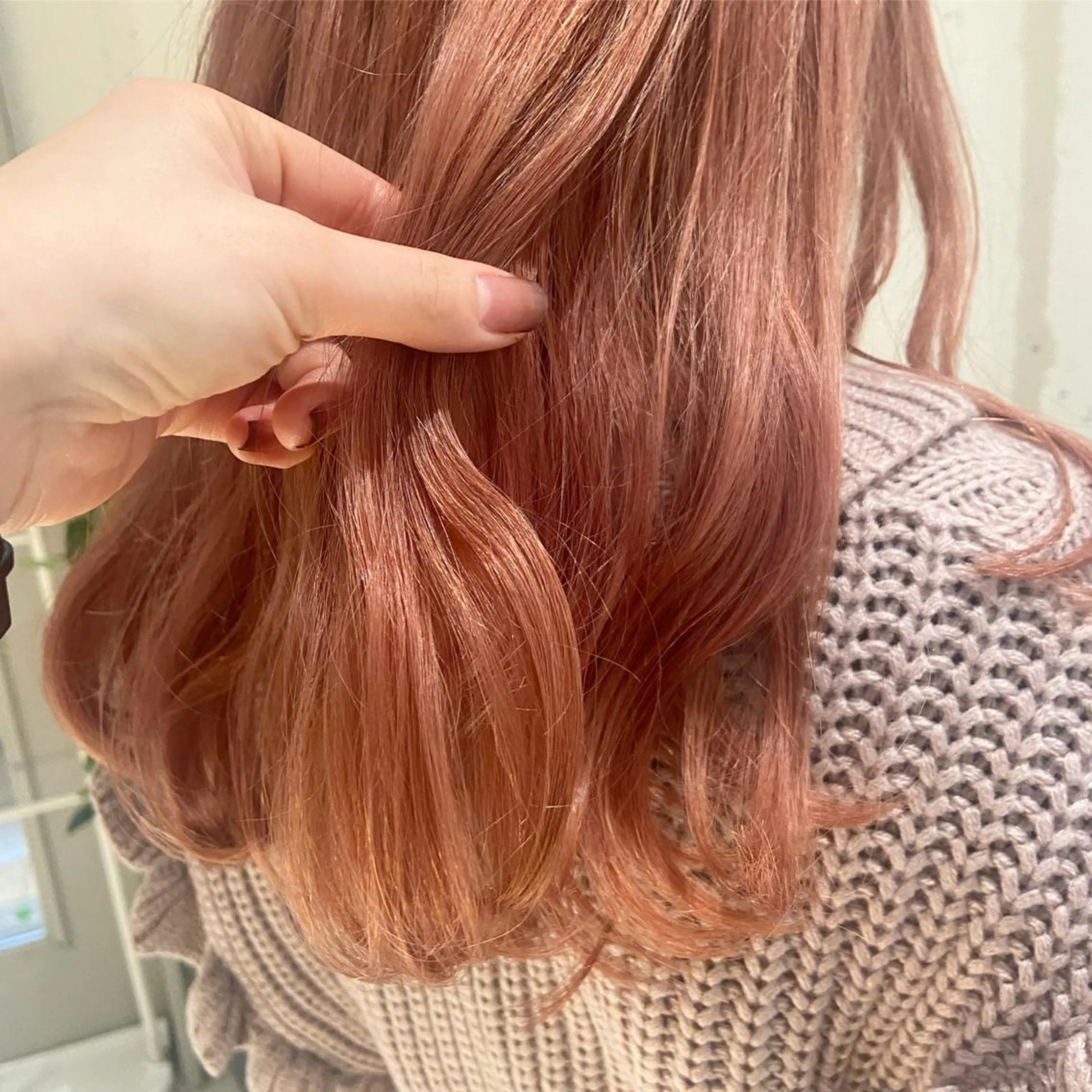 セミロング カラー ベージュカラー 透明感カラー ハイトーンカラー ピンクカラー ピンクベージュ カジュアルを女っぽく 𝗮𝘆𝗮𝗰𝗼のヘアスタイル