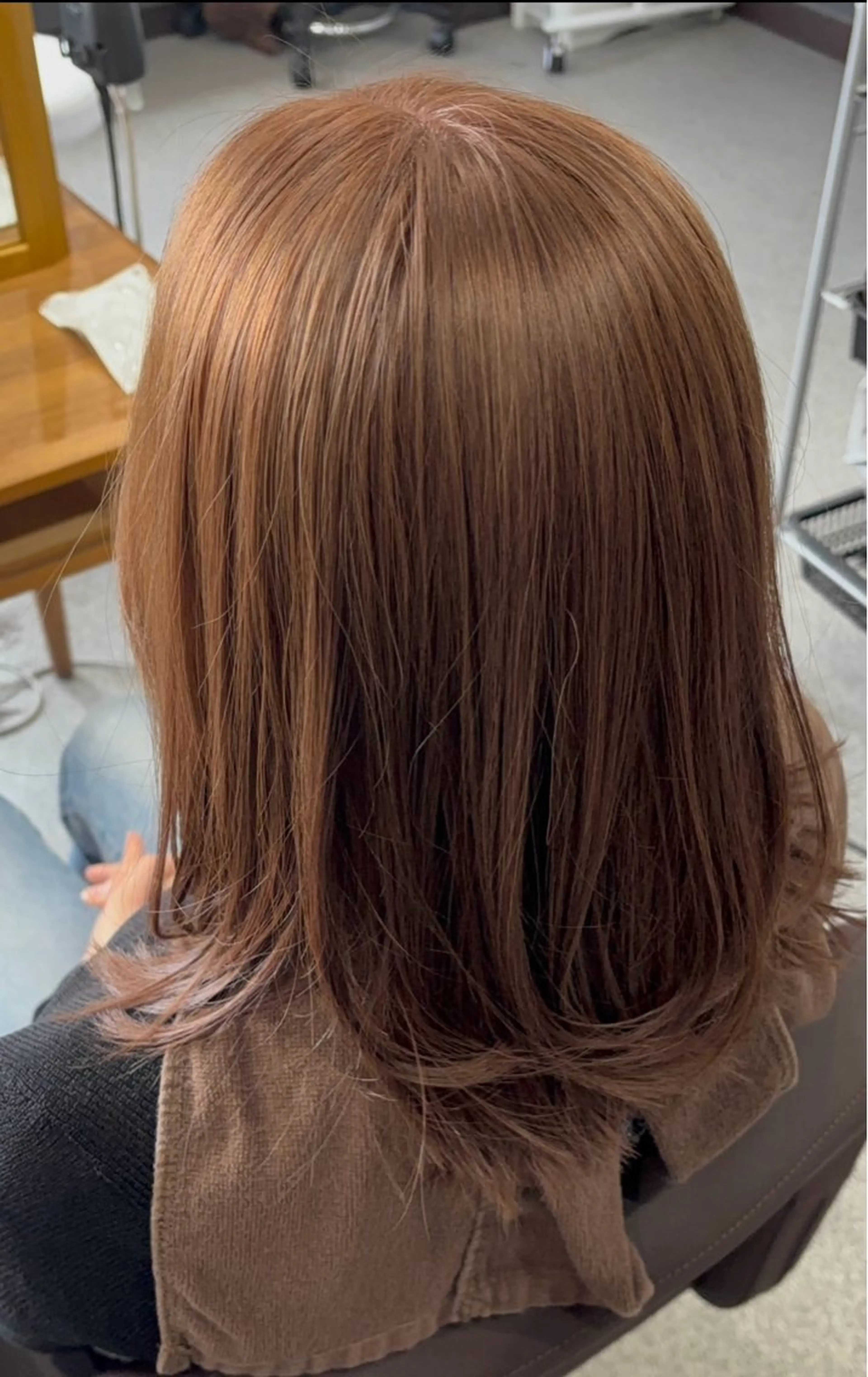 ミディアム カラー レイヤーカット Agu hair academy沼津所属・佐藤 秋斗 ￤モデル募集終了のヘアスタイル