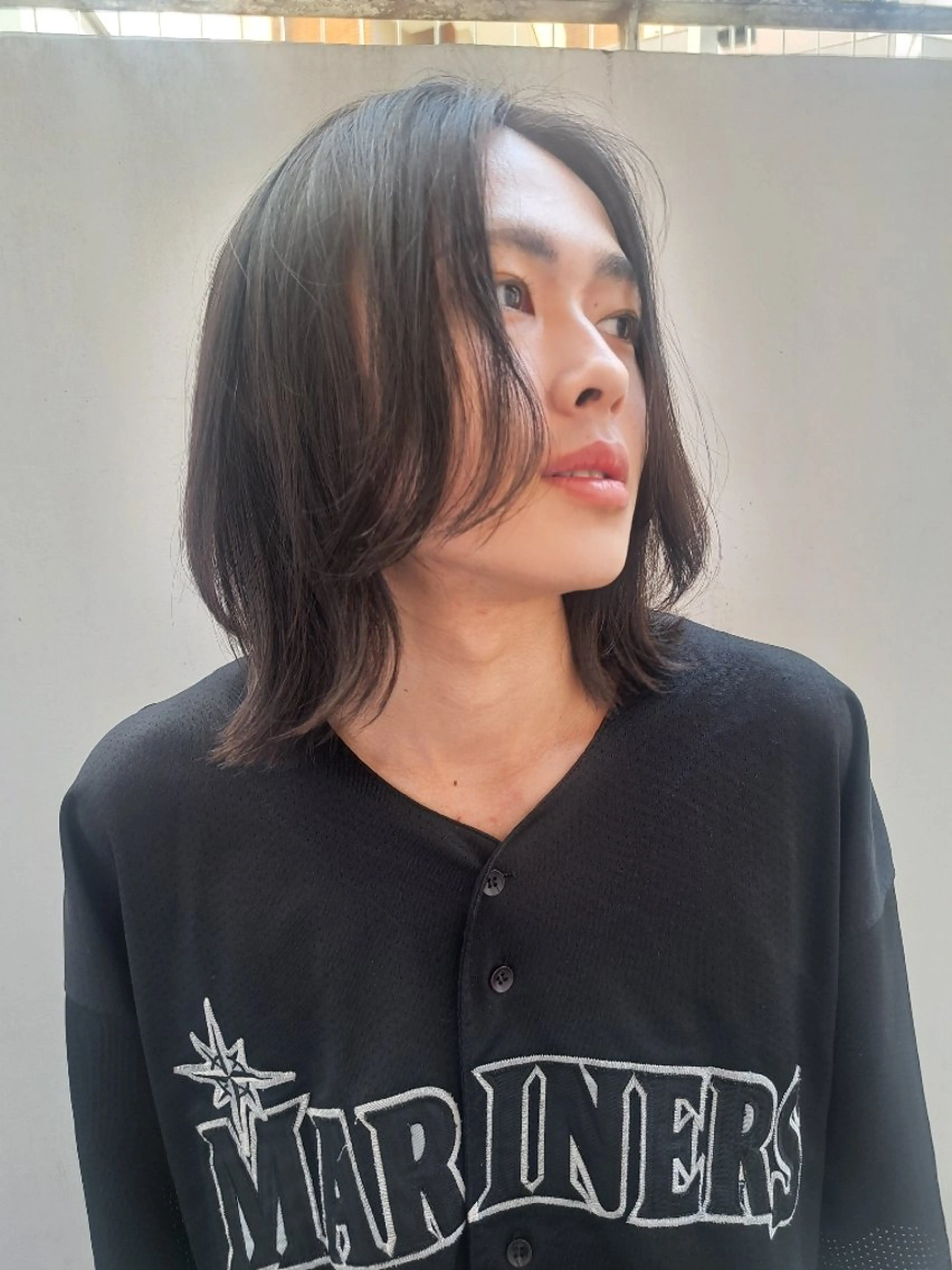 メンズ メンズ ヘアメイク  ハイトーン キャロのヘアスタイル