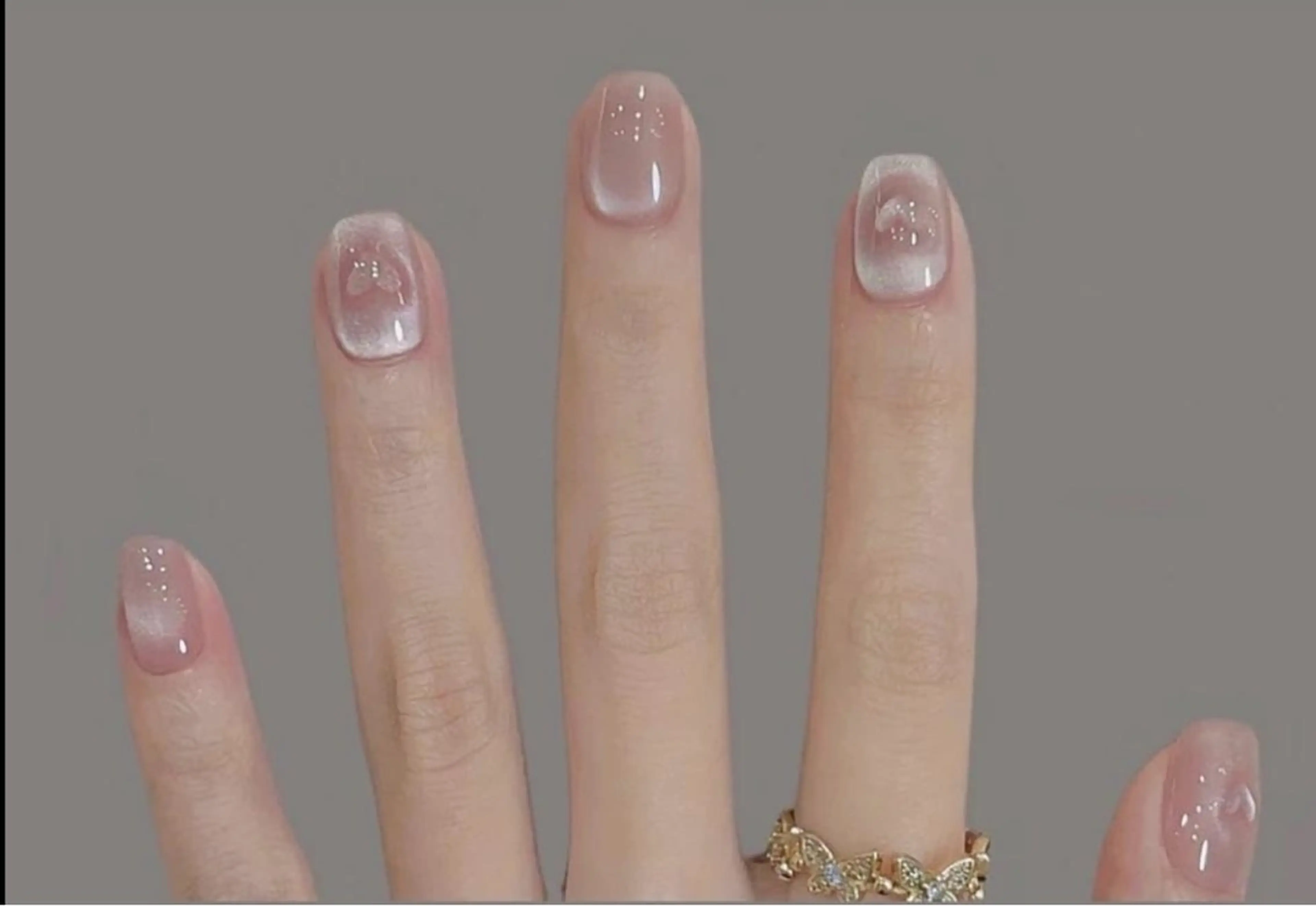 ネイル チークネイル 長さ出し フラワーネイル フレンチネイル ガーリー SunNail池袋駅 ワンホンネイルのネイルデザイン