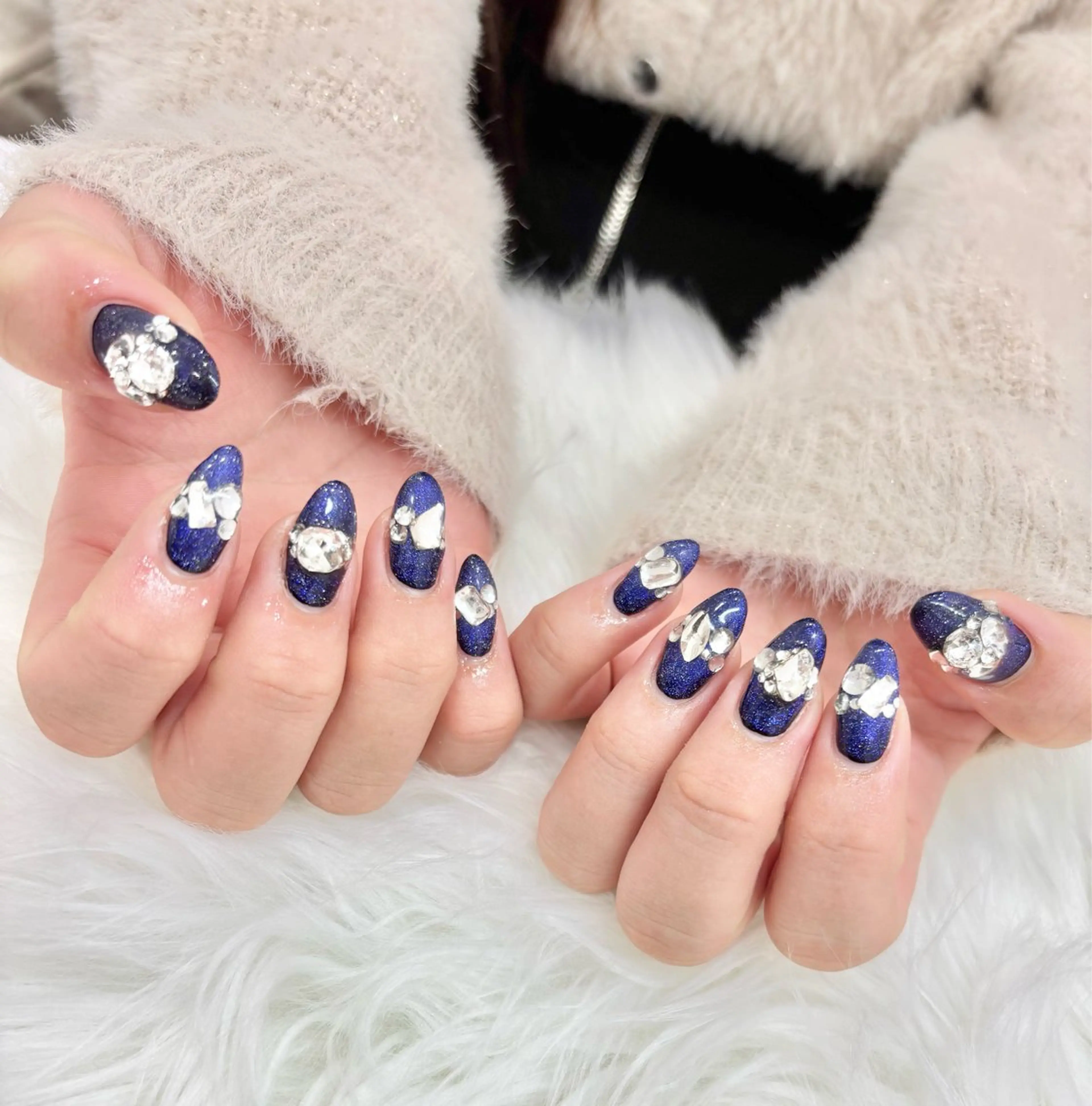 ネイル アートネイル フレンチネイル キラキラネイル 韓国ネイル マグネットネイル Angie Nail所属・Angie Nail CHIYURIのネイルデザイン