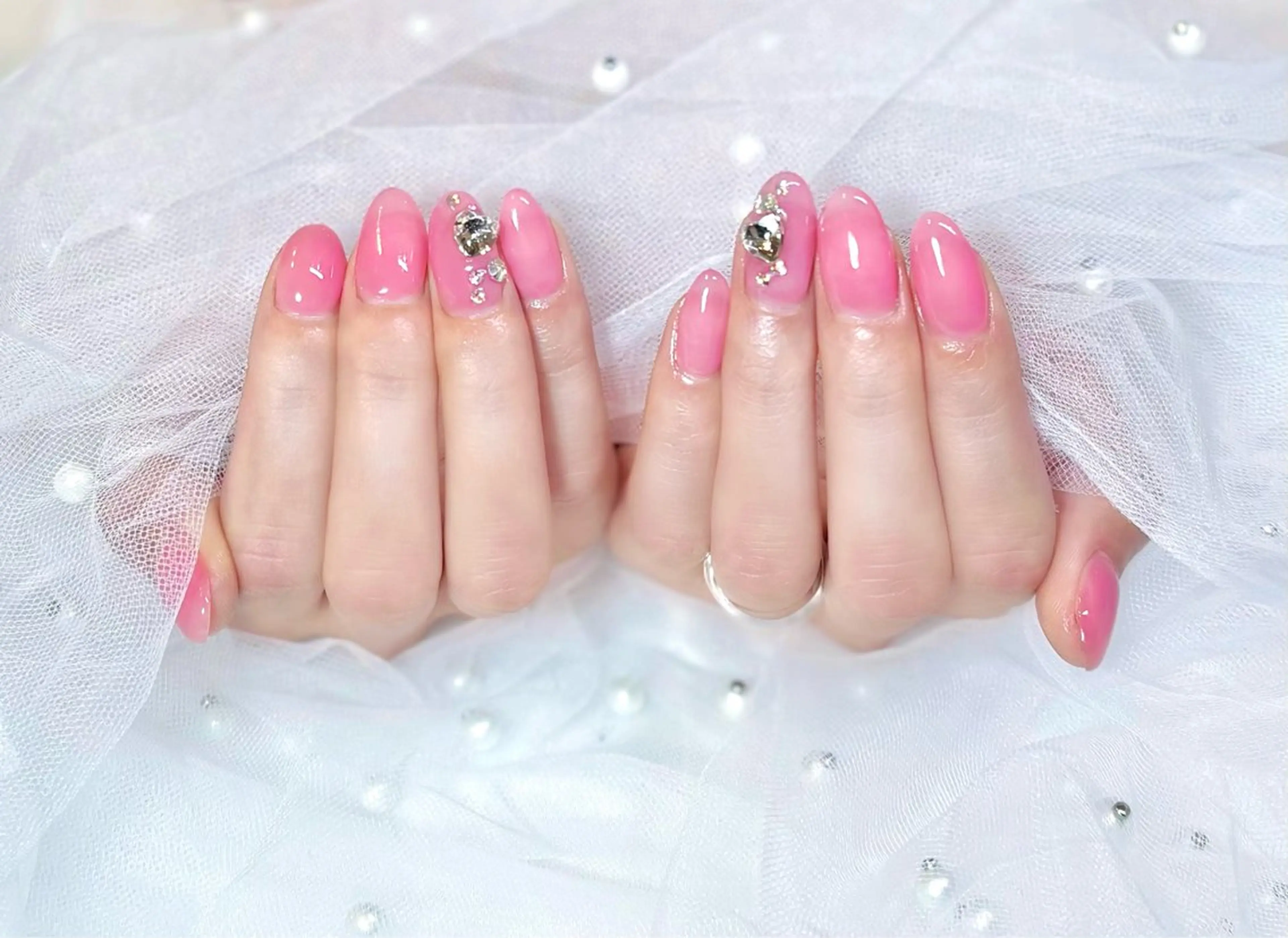 ネイル 長さ出し ハート 韓国ネイル ワンカラーネイル ピンク Chat　noir所属・【chatnoir】 MIYUのネイルデザイン