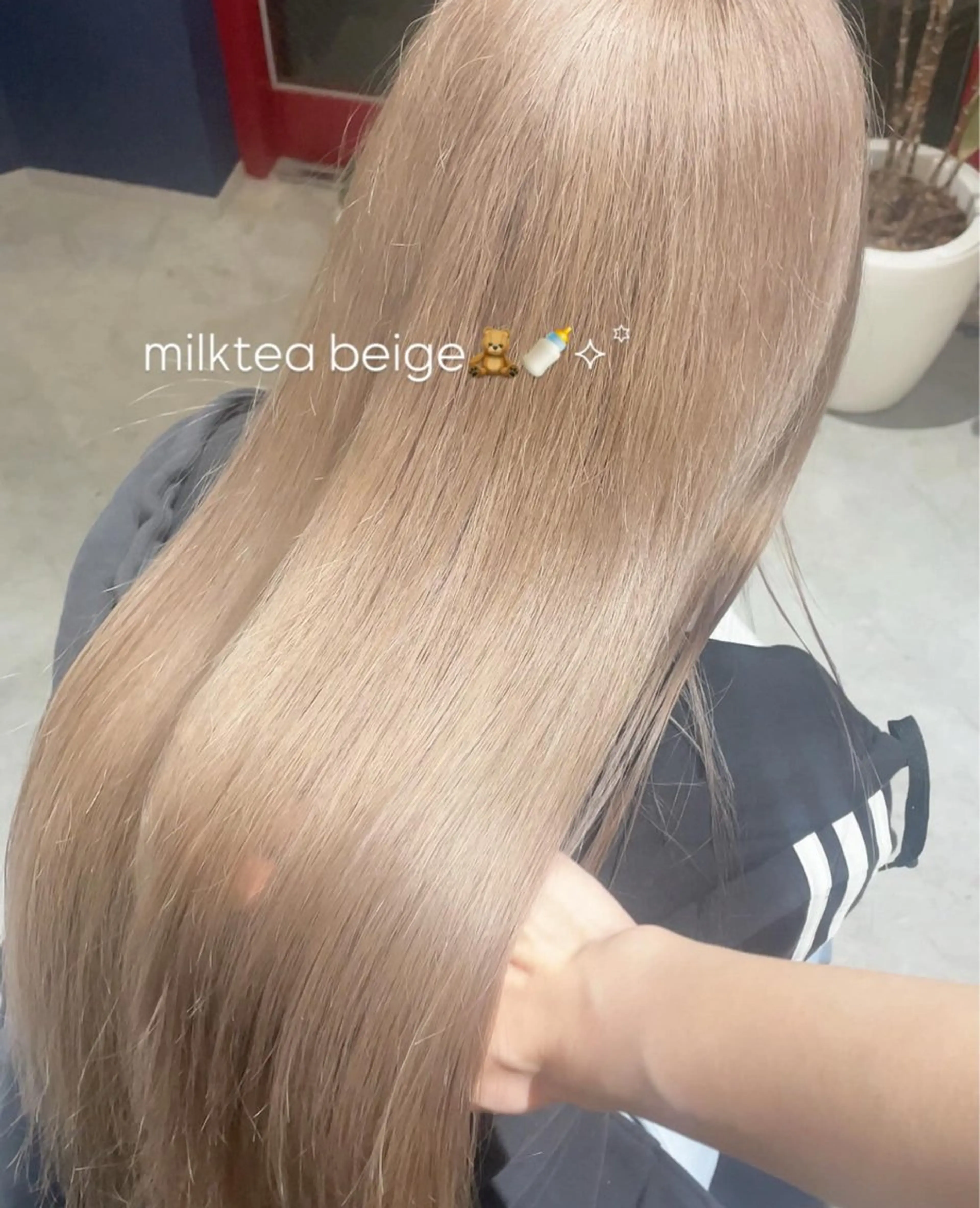 ロング カラー ブリーチ ヘアカラー 透明感カラー🩶韓国 ヘア🩶ワカナのヘアスタイル