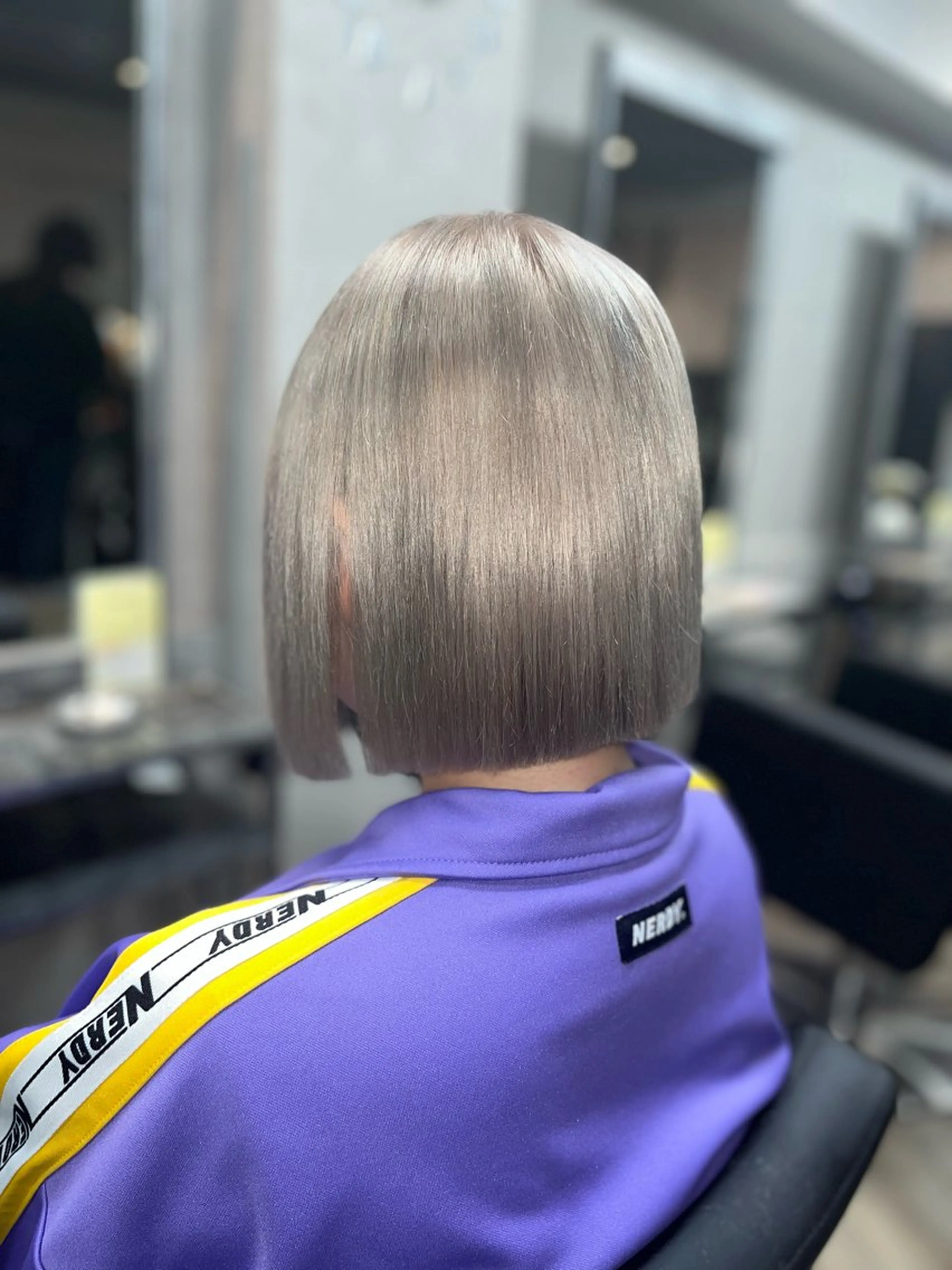 ショート カラー ヘアアレンジ ブリーチ ケアブリーチ デザインカラー ハイトーンカラー ボブ カット ヘアカラー est hair 池袋西口店所属・😈派手髪/ 地雷系 /　KALIN😈のヘアスタイル