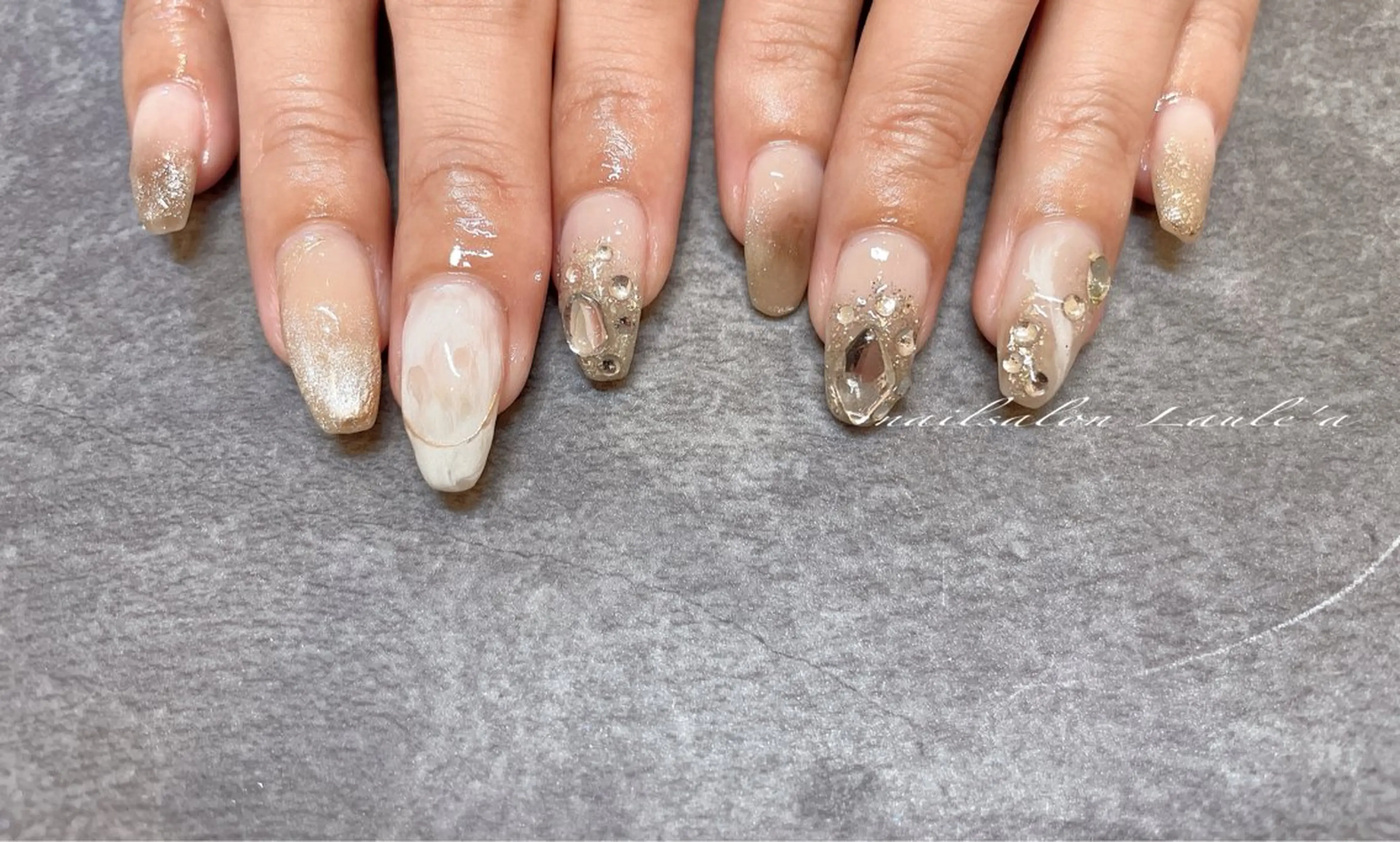 ネイル ハンドネイル nailsalon Laule'aのネイルデザイン