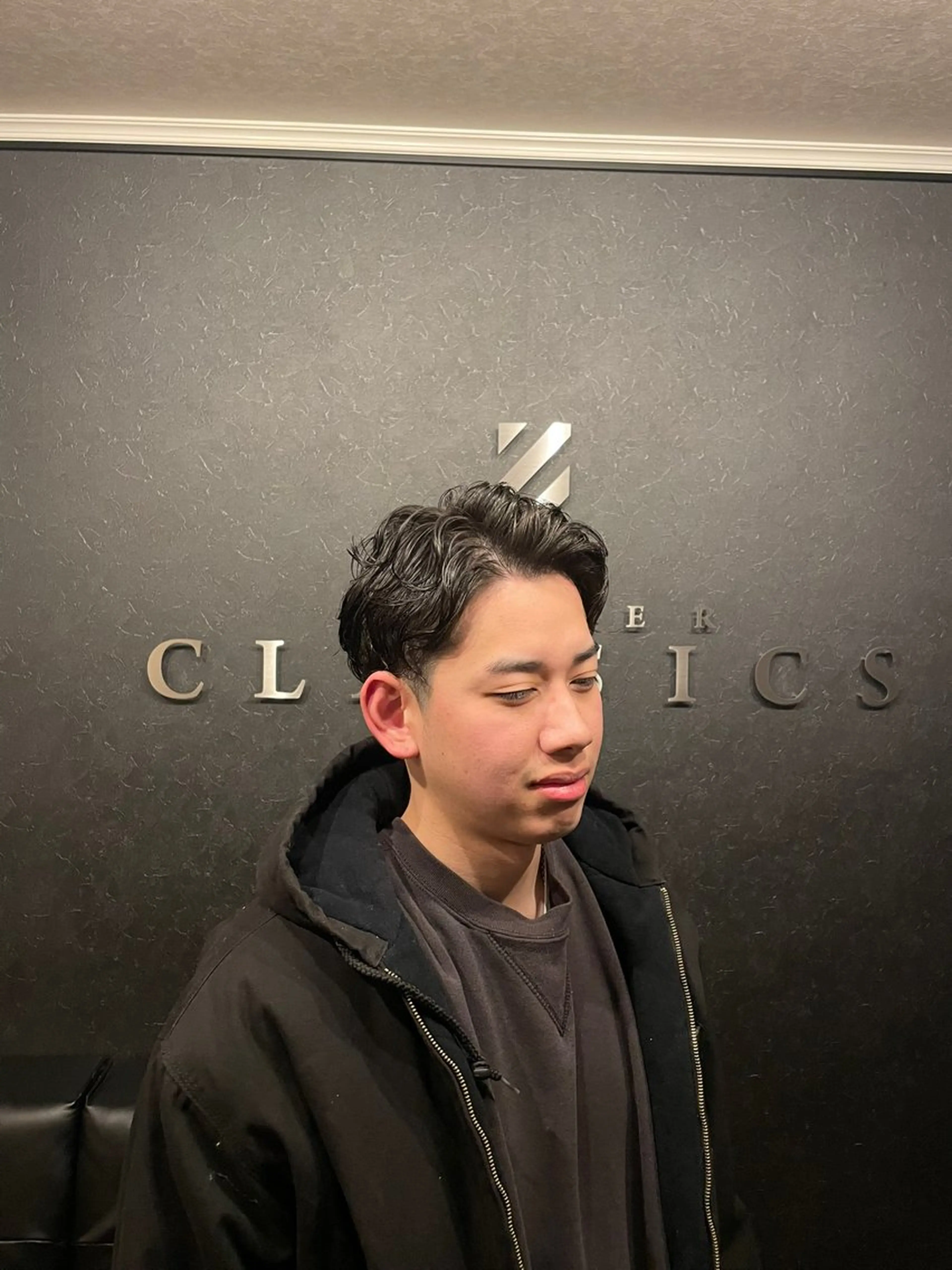 ショート BARBER CLASSICSのヘアスタイル