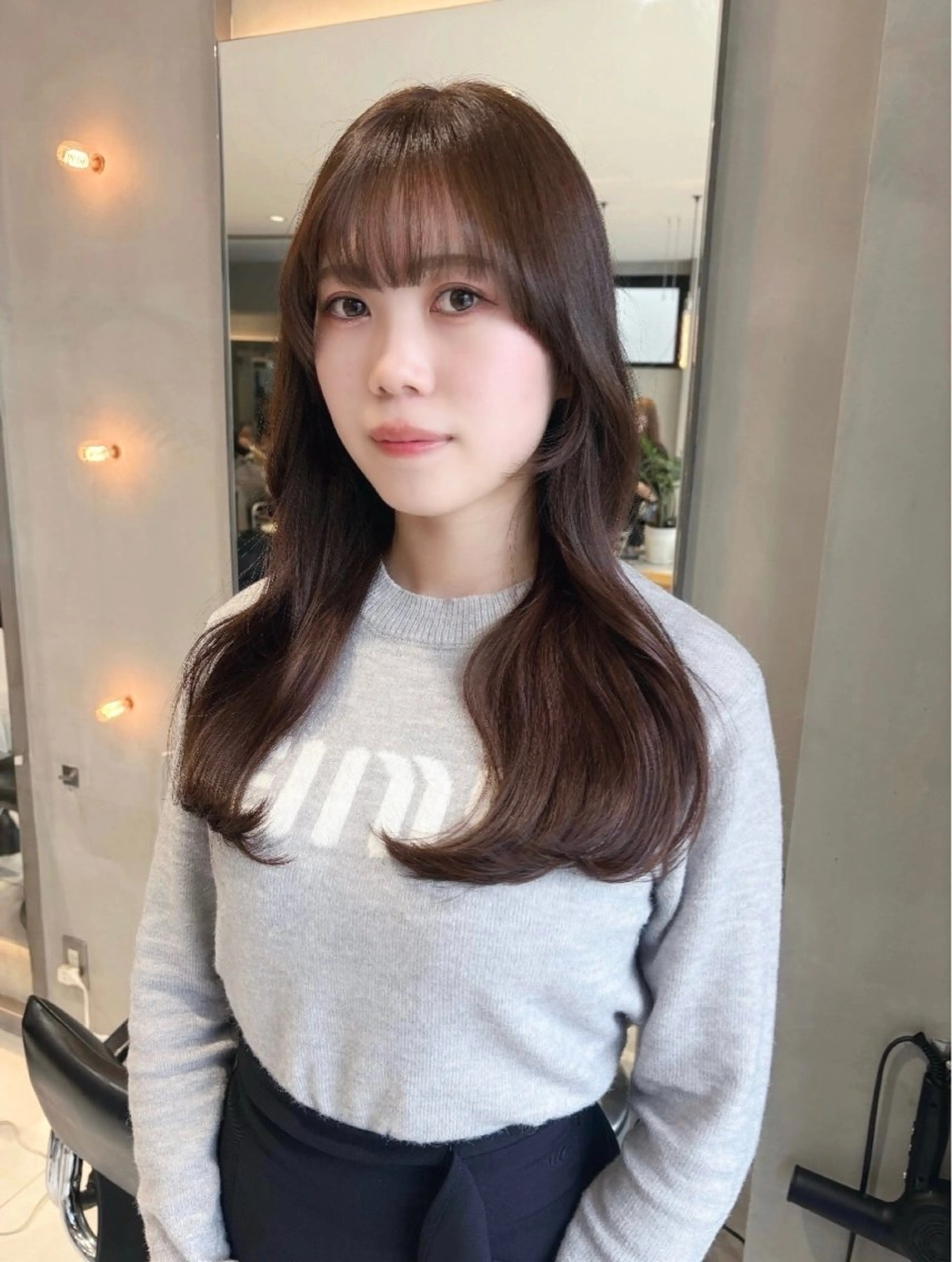 セミロング カラー ヘアカラー ワンホン/韓国ヘア 🤍amiのヘアスタイル