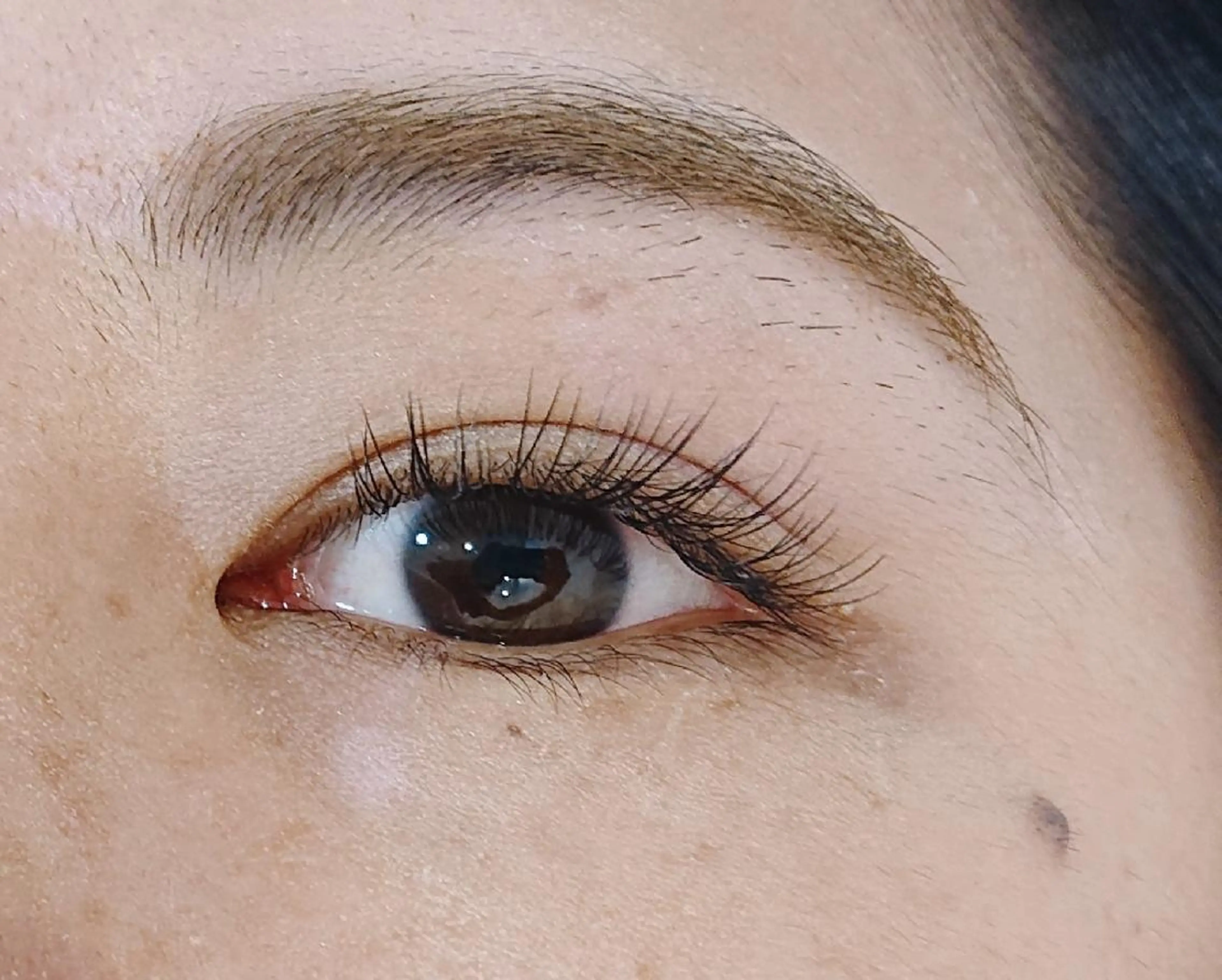 マツエク・マツパ Cカール フラットラッシュ Ri's eyelash 所属・犬飼 統子の眉毛・アイブロウイメージ