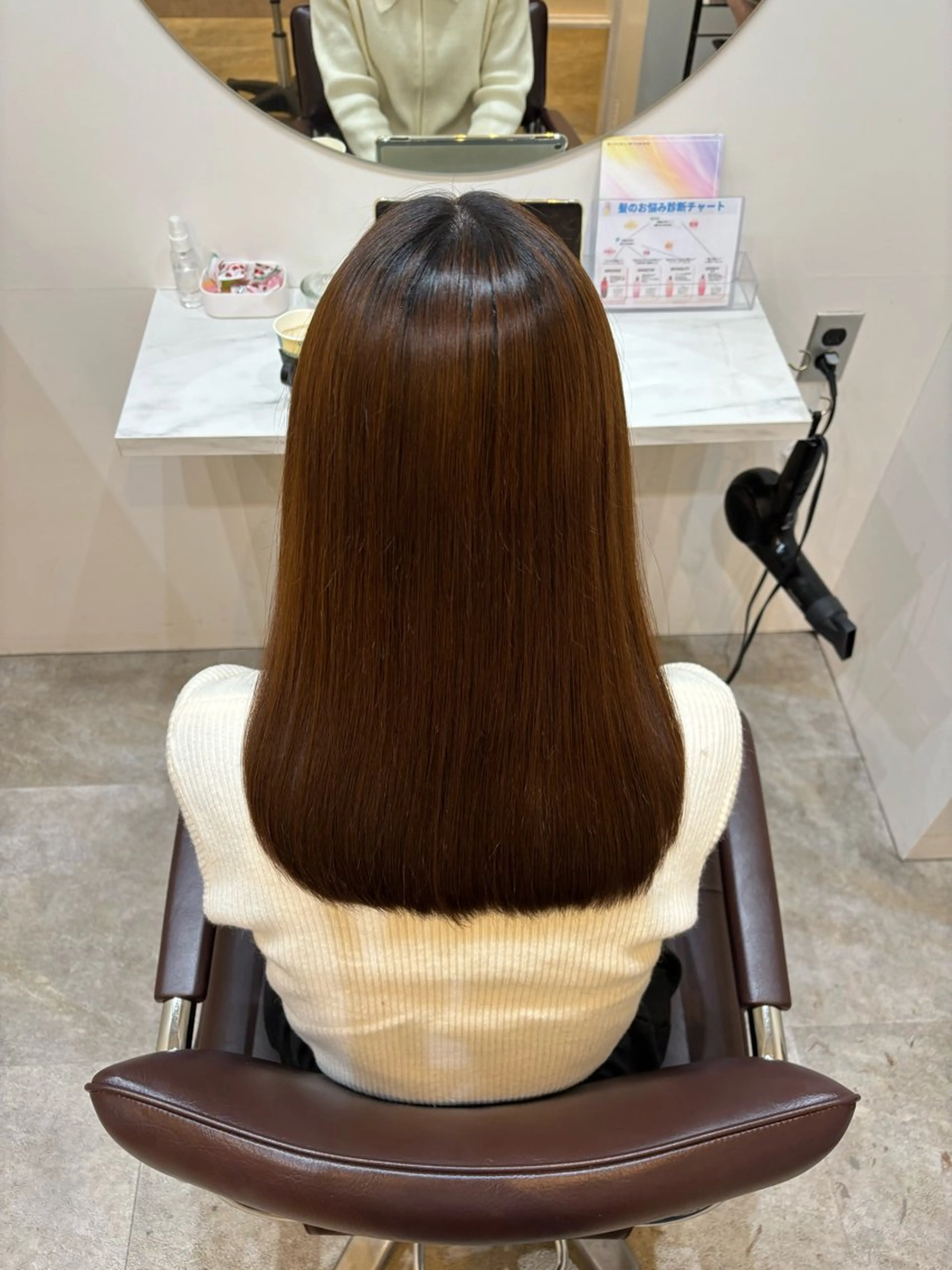 セミロング カット ヘアカラー トリートメント 【髪質改善　艶髪】 布川　莉穂のヘアスタイル