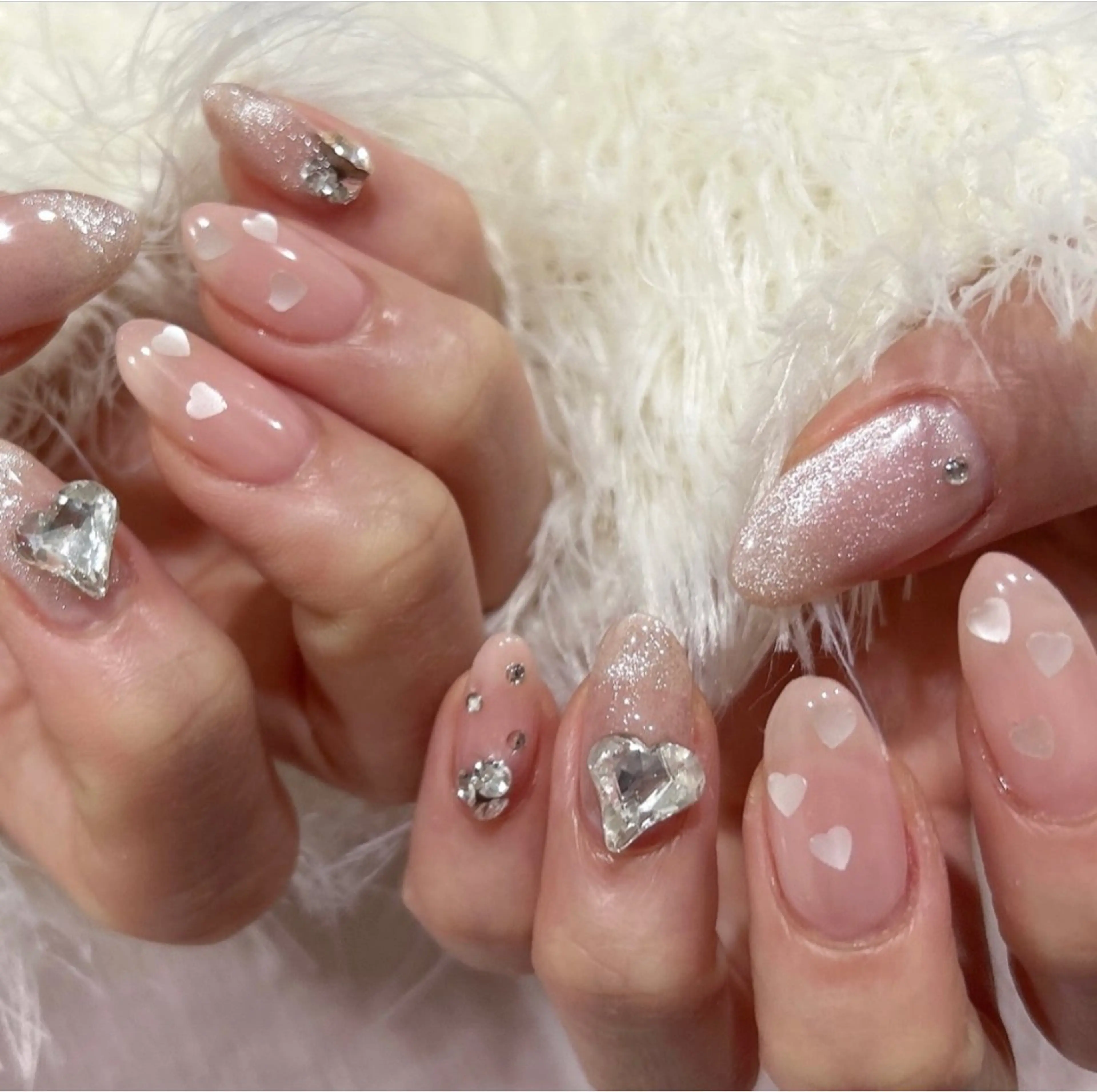 ミディアム Nishiyama Honokaのネイルデザイン