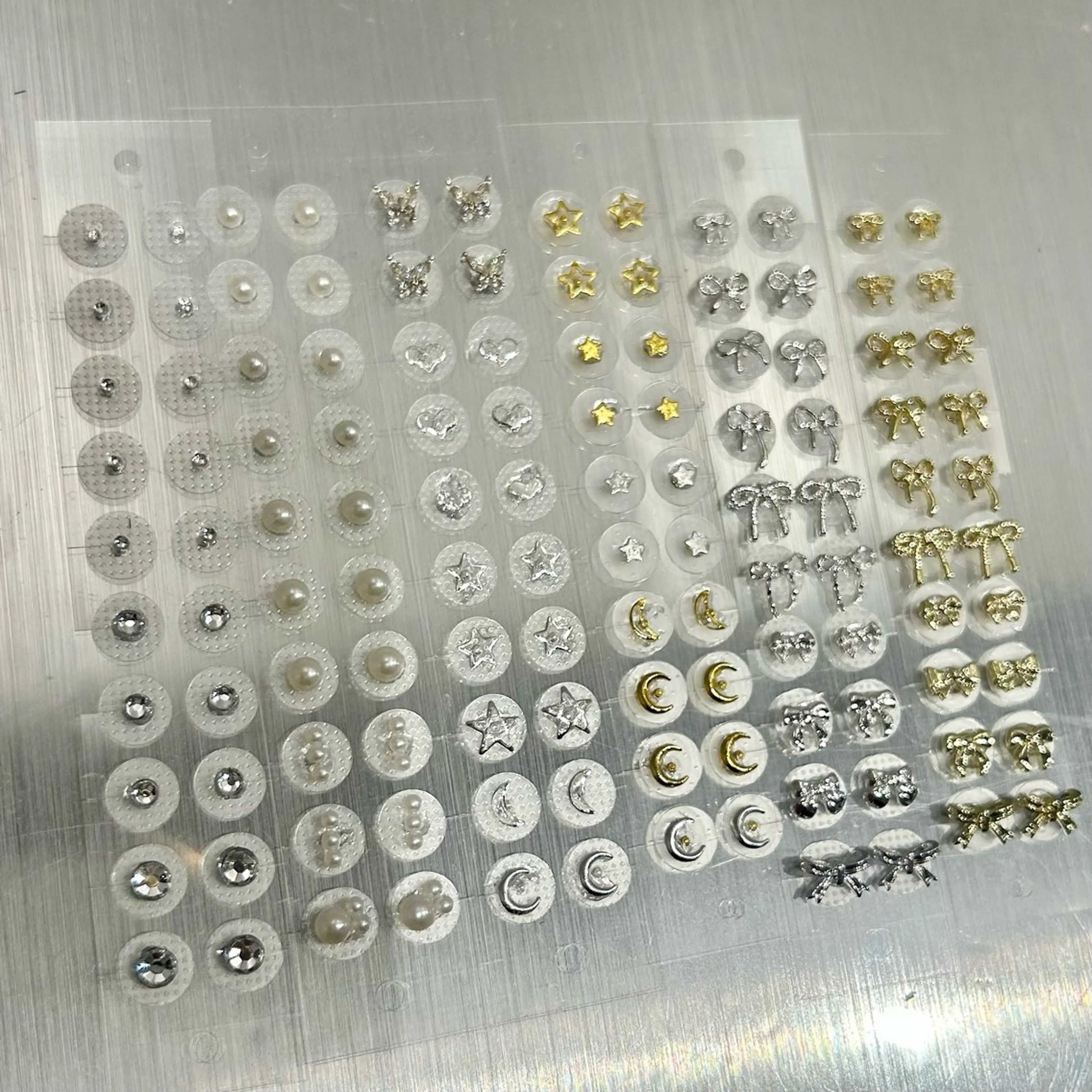 【👂🏻耳ツボジュエリー💎】両耳12粒(パーツ選べます🍀)の写真