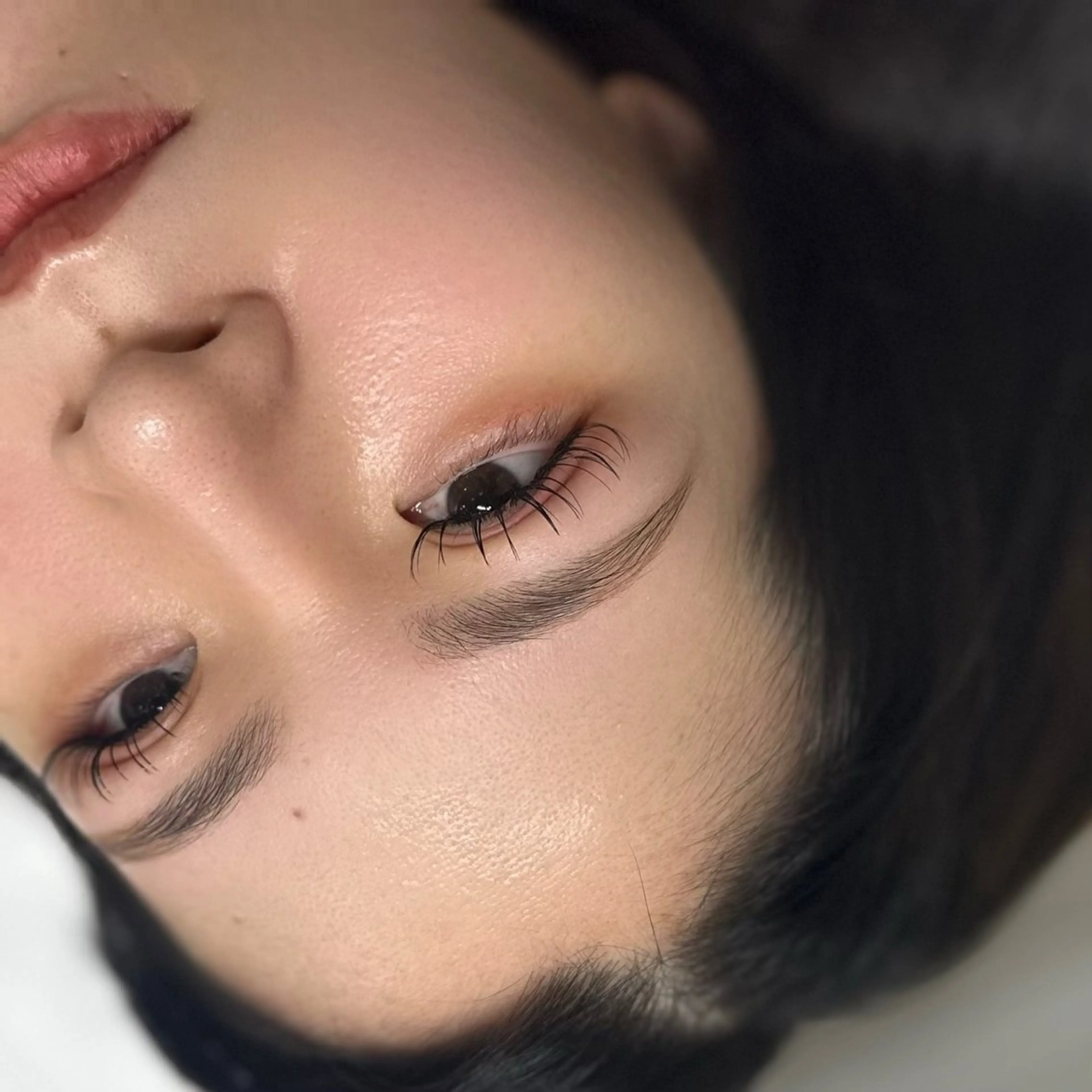 眉ワックス+間引きの写真