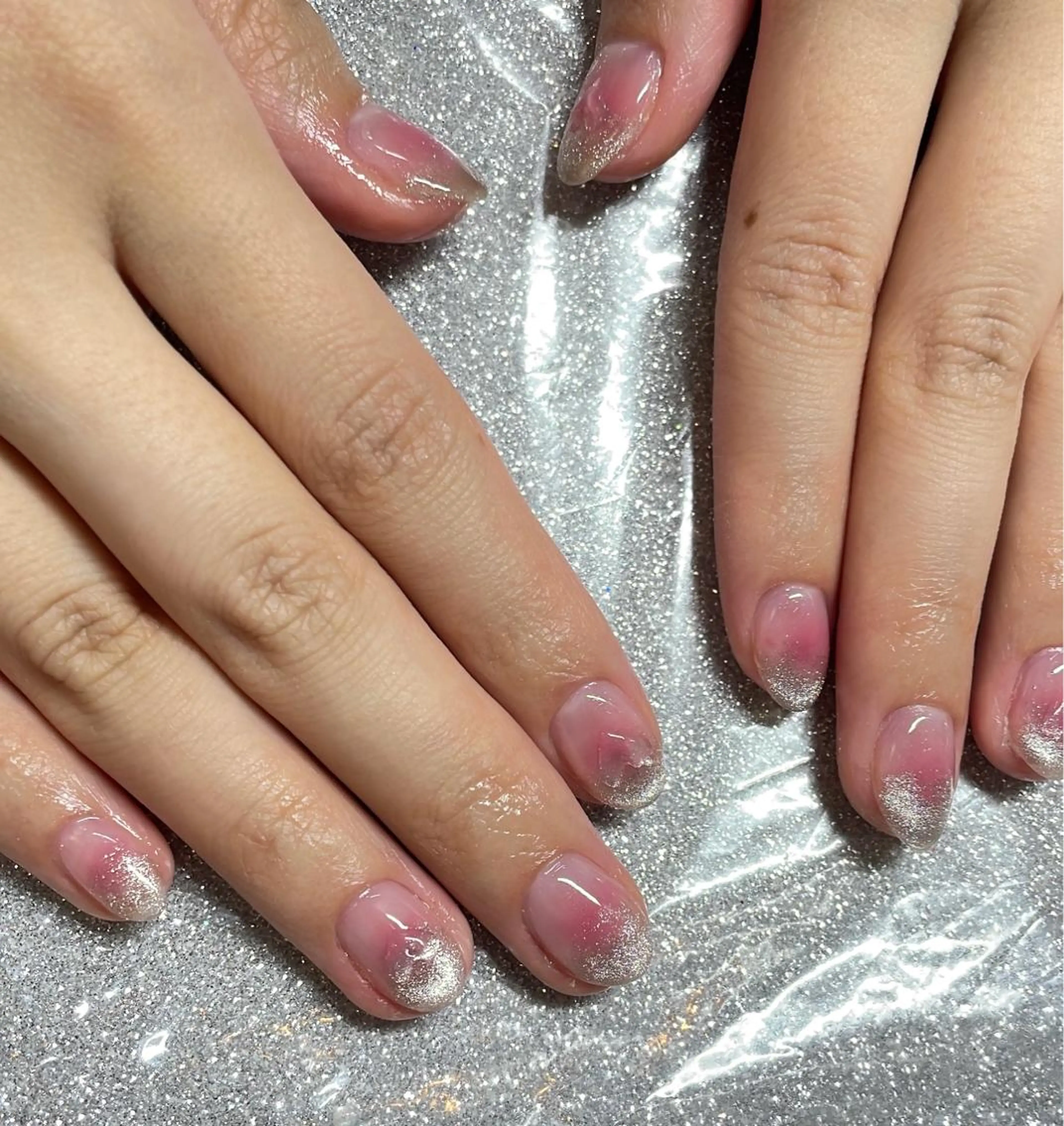 ネイル ハンドネイル VIERU 🌈🎀💖のネイルデザイン